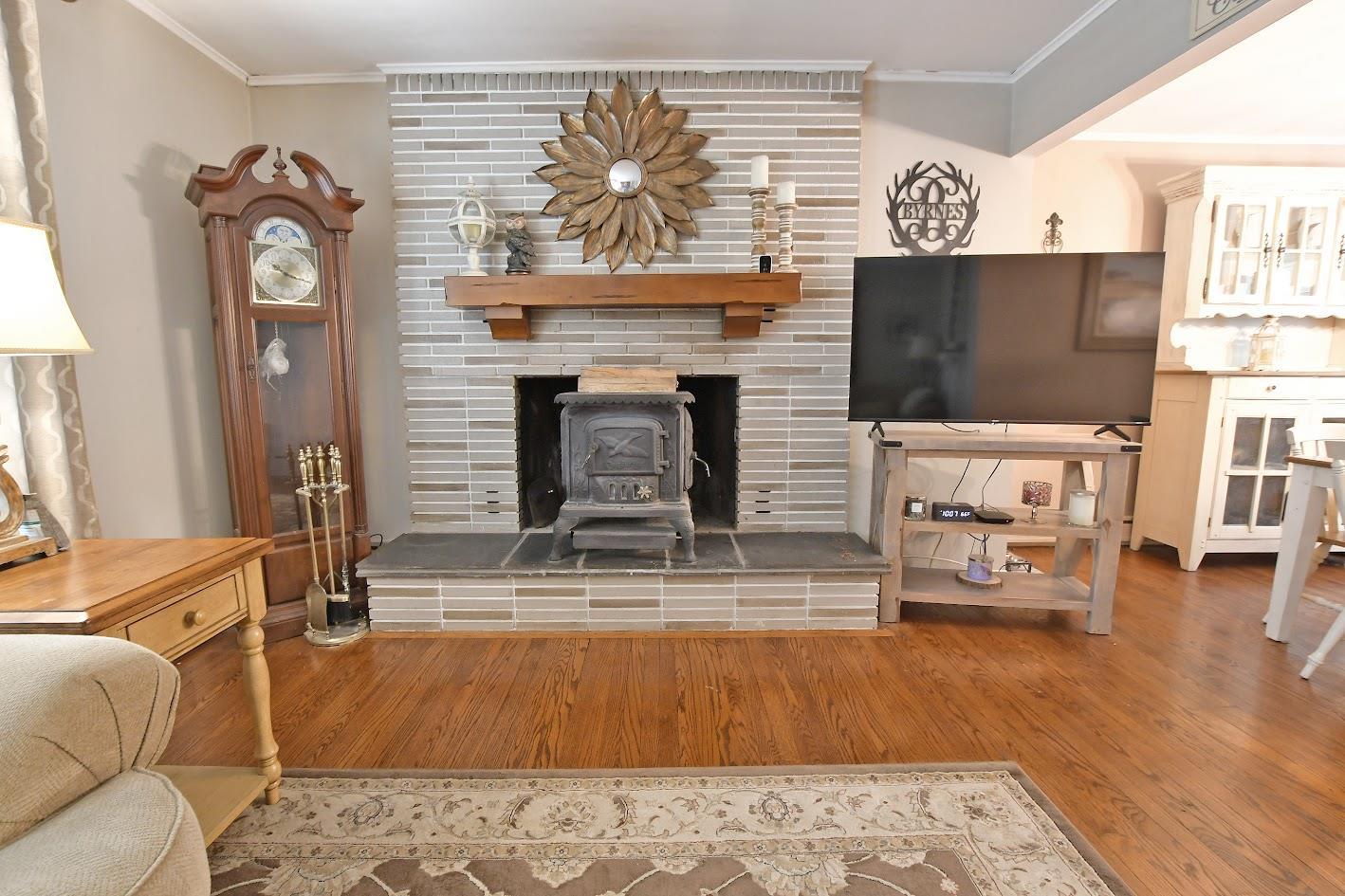 Single Family Chestnut  Suffolk County, NY 11766, MLS-859502-8
