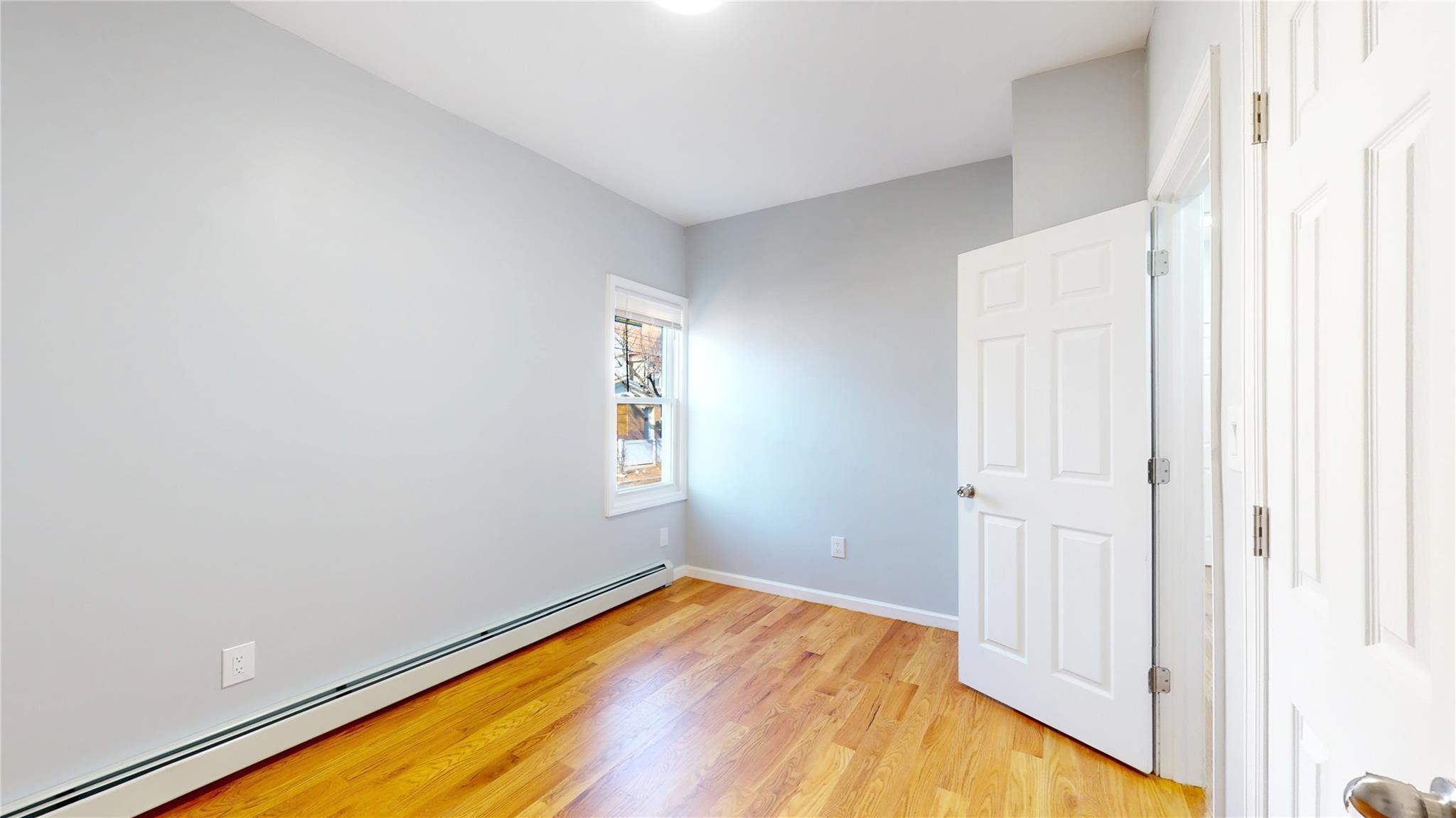 Single Family Liverpool  Queens, NY 11435, MLS-859506-8