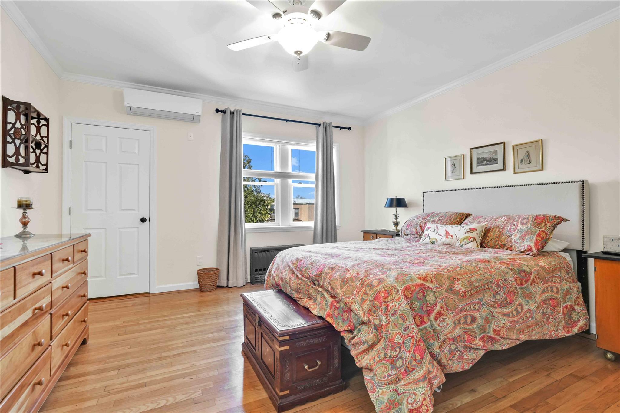 Single Family 90th  Queens, NY 11369, MLS-859509-10