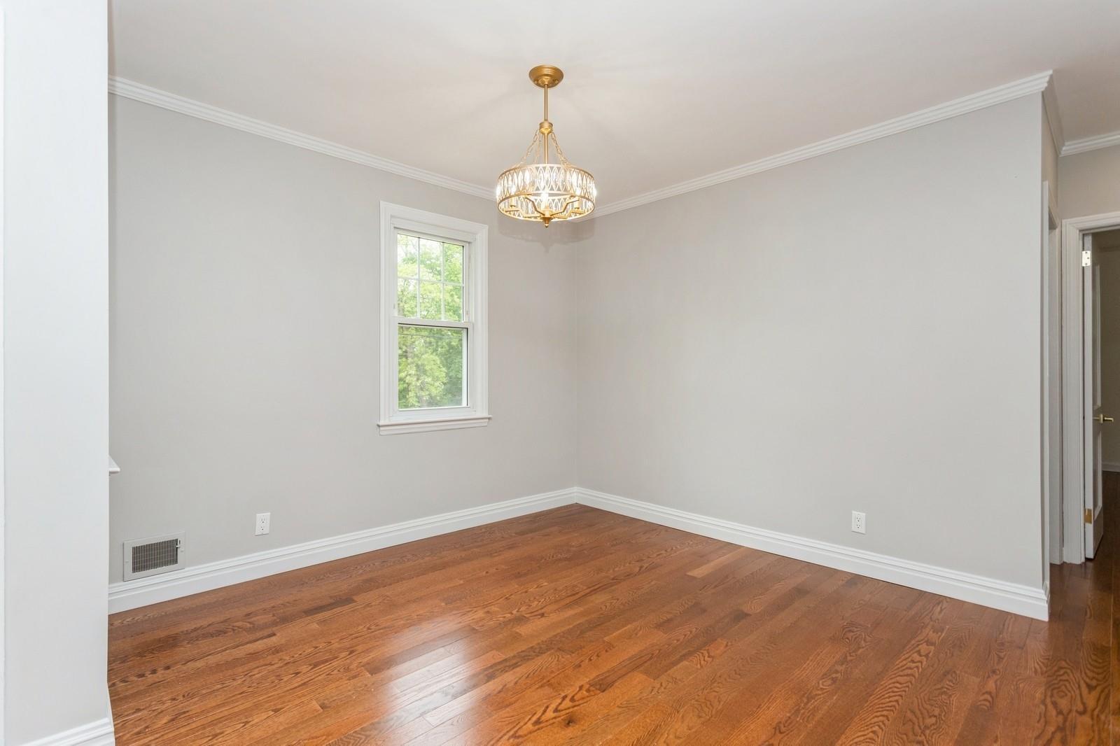 Single Family Marietta  Westchester County, NY 10532, MLS-859519-13