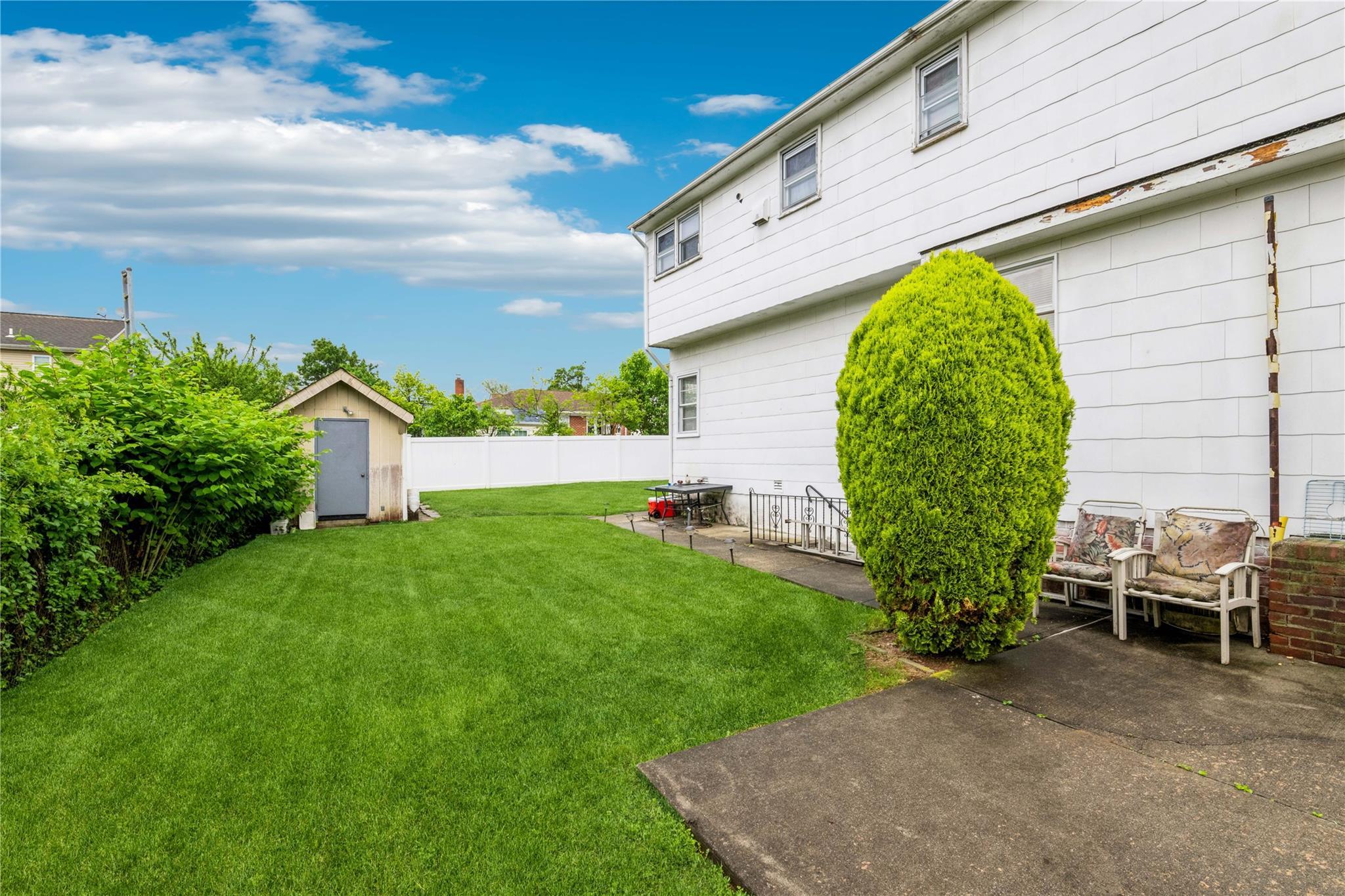 Single Family Oakley  Nassau County, NY 11003, MLS-859530-25