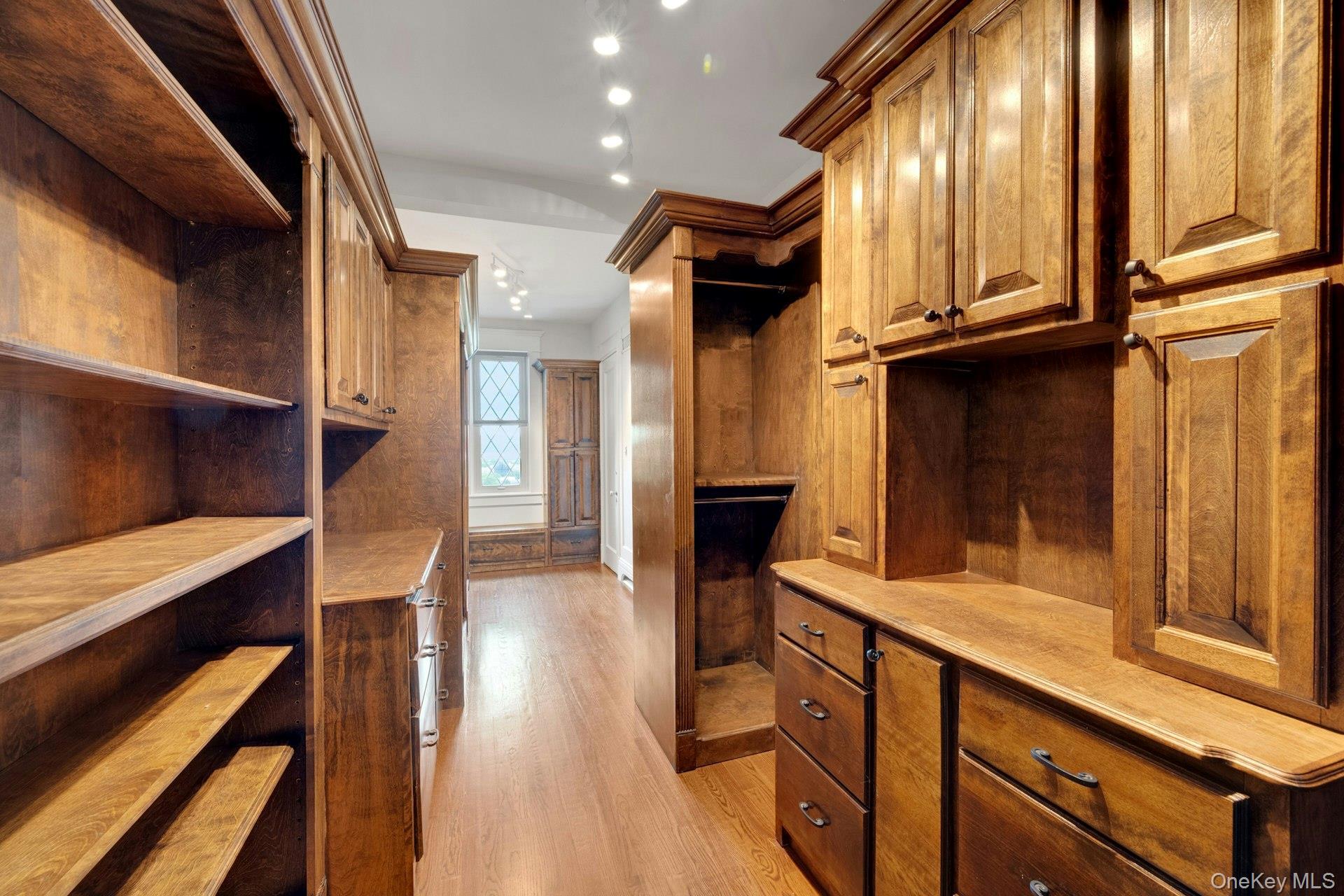 Single Family Cobb Westchester County, NY 10591, MLS-859558-36