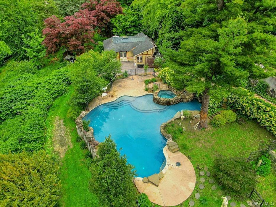 Single Family Cobb Westchester County, NY 10591, MLS-859558-45