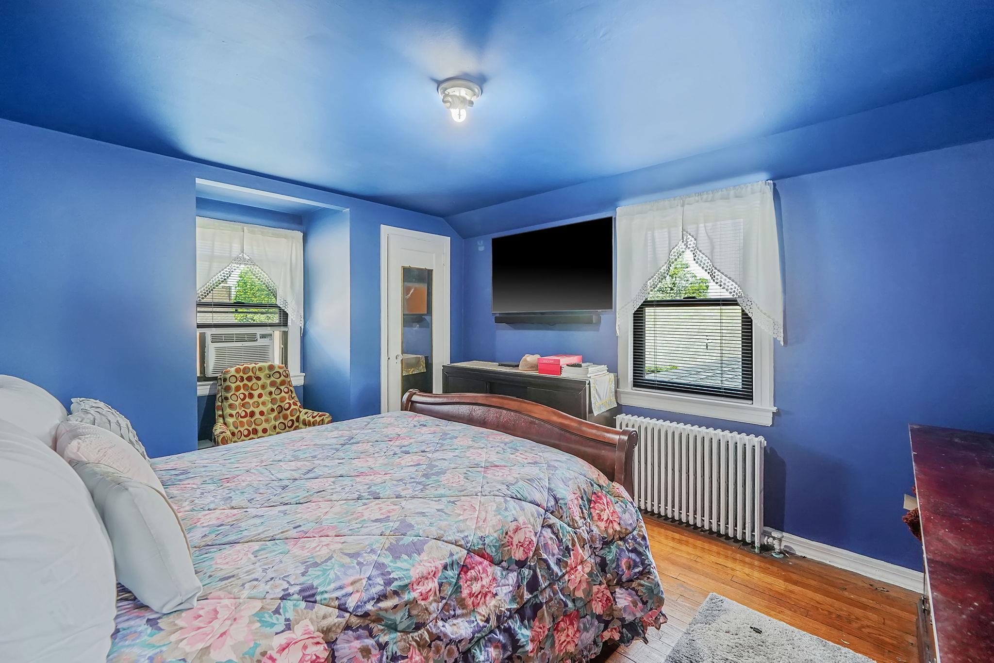 Single Family Elmwood  Nassau County, NY 11550, MLS-859568-20