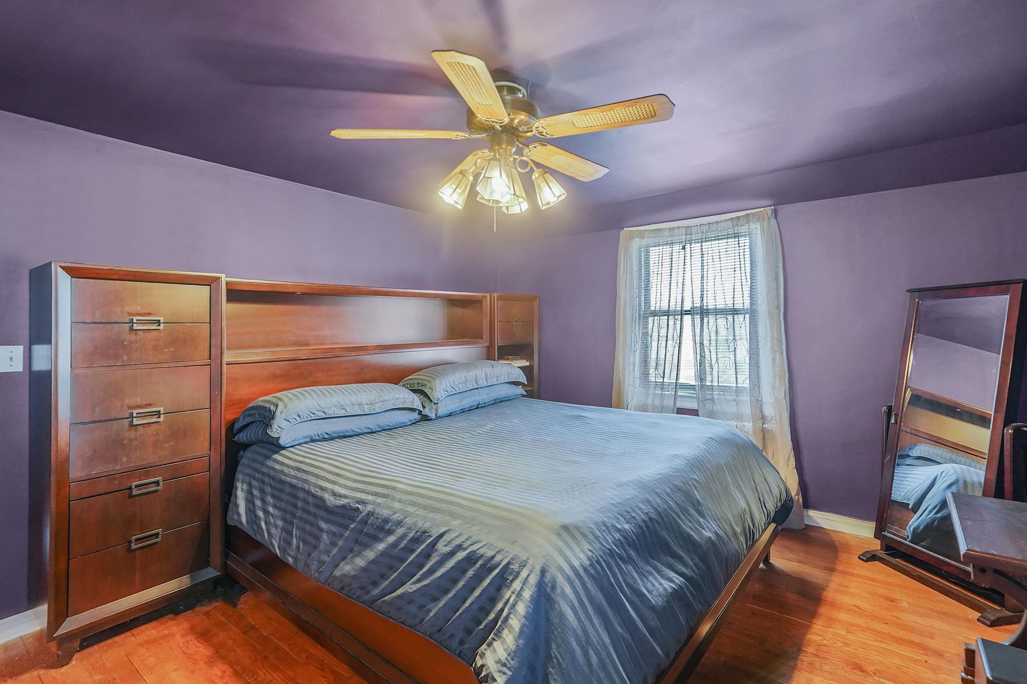 Single Family Elmwood  Nassau County, NY 11550, MLS-859568-25