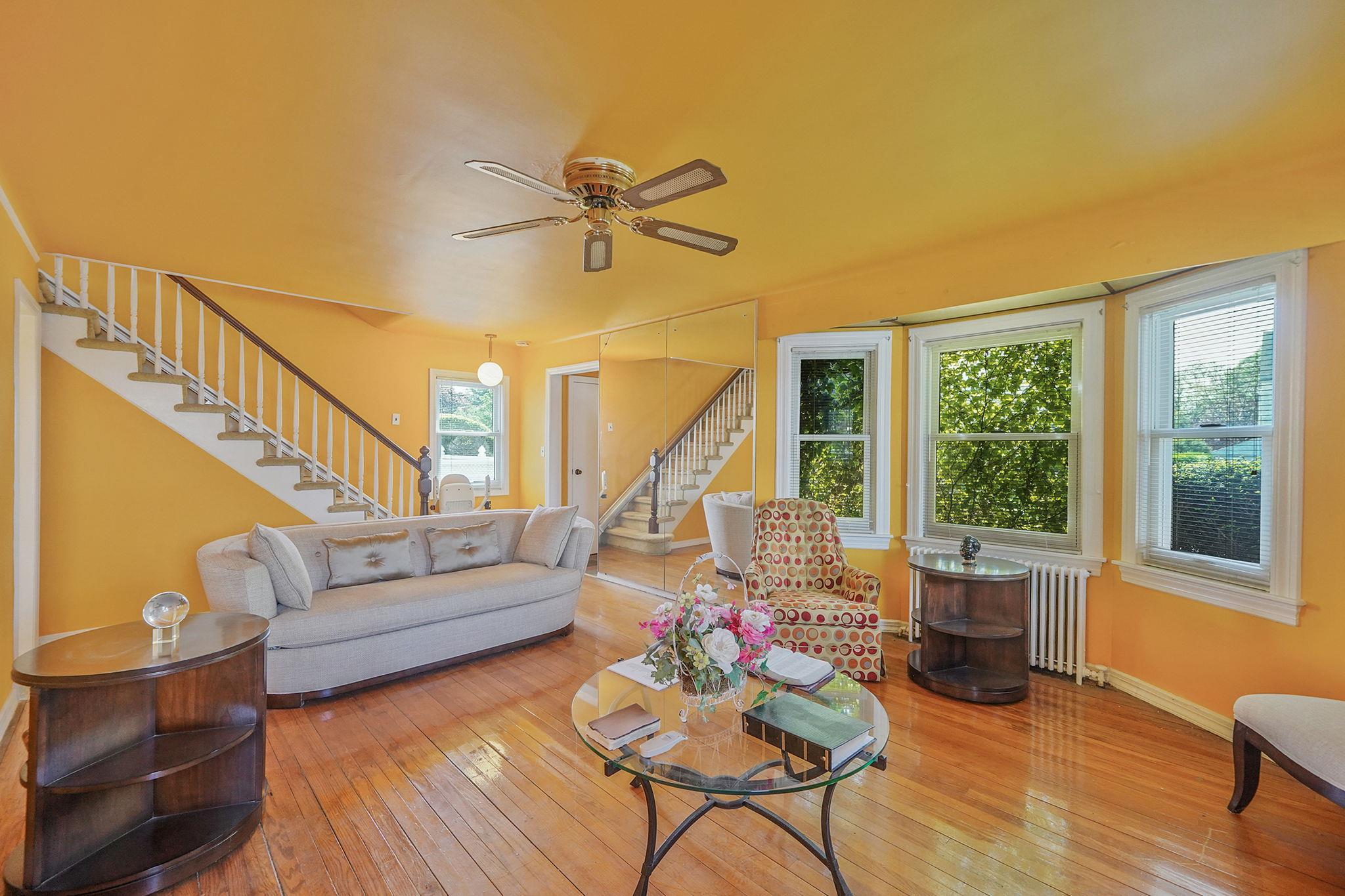 Single Family Elmwood  Nassau County, NY 11550, MLS-859568-3
