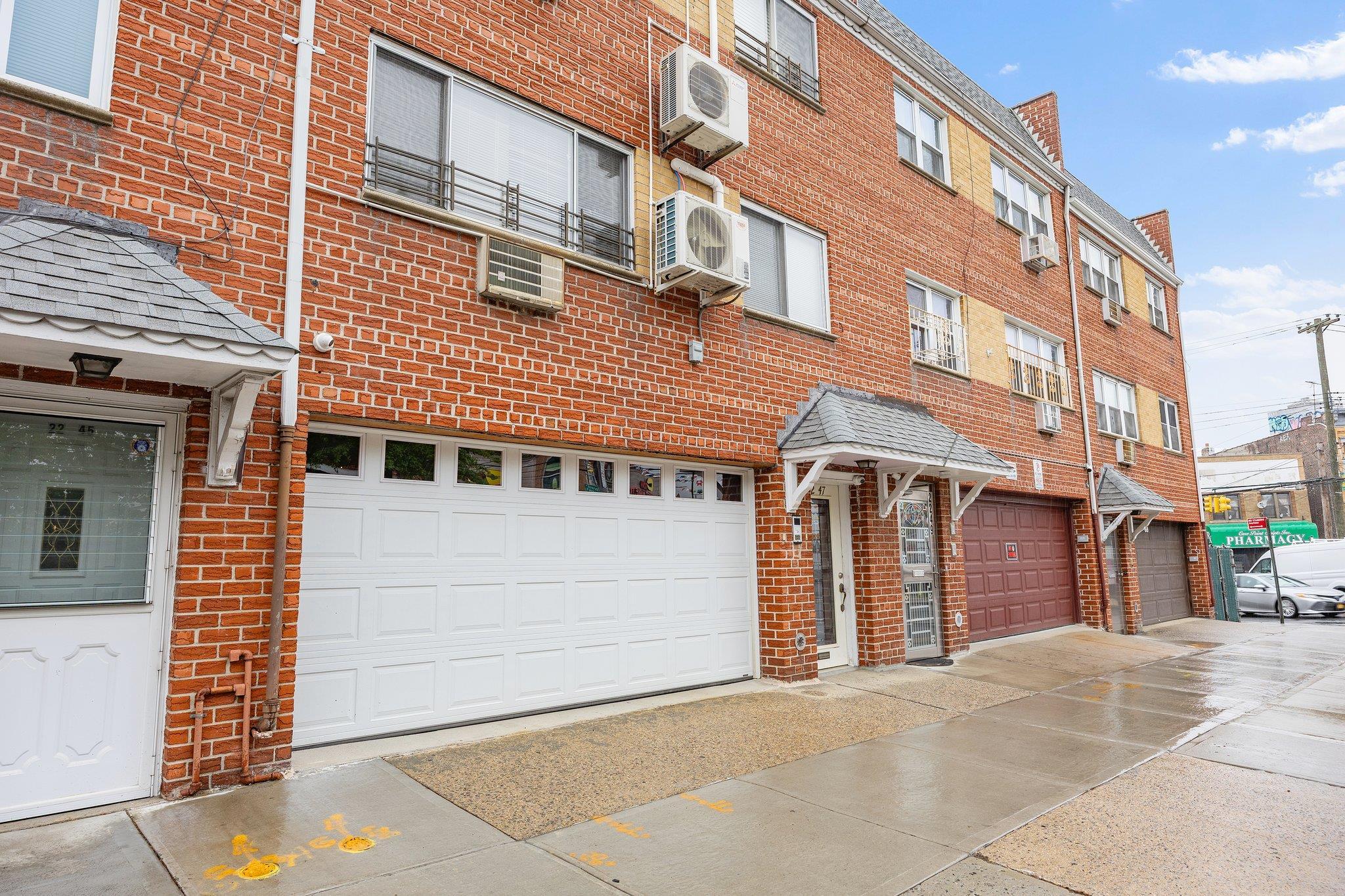 Single Family Harman  Queens, NY 11385, MLS-859575-2