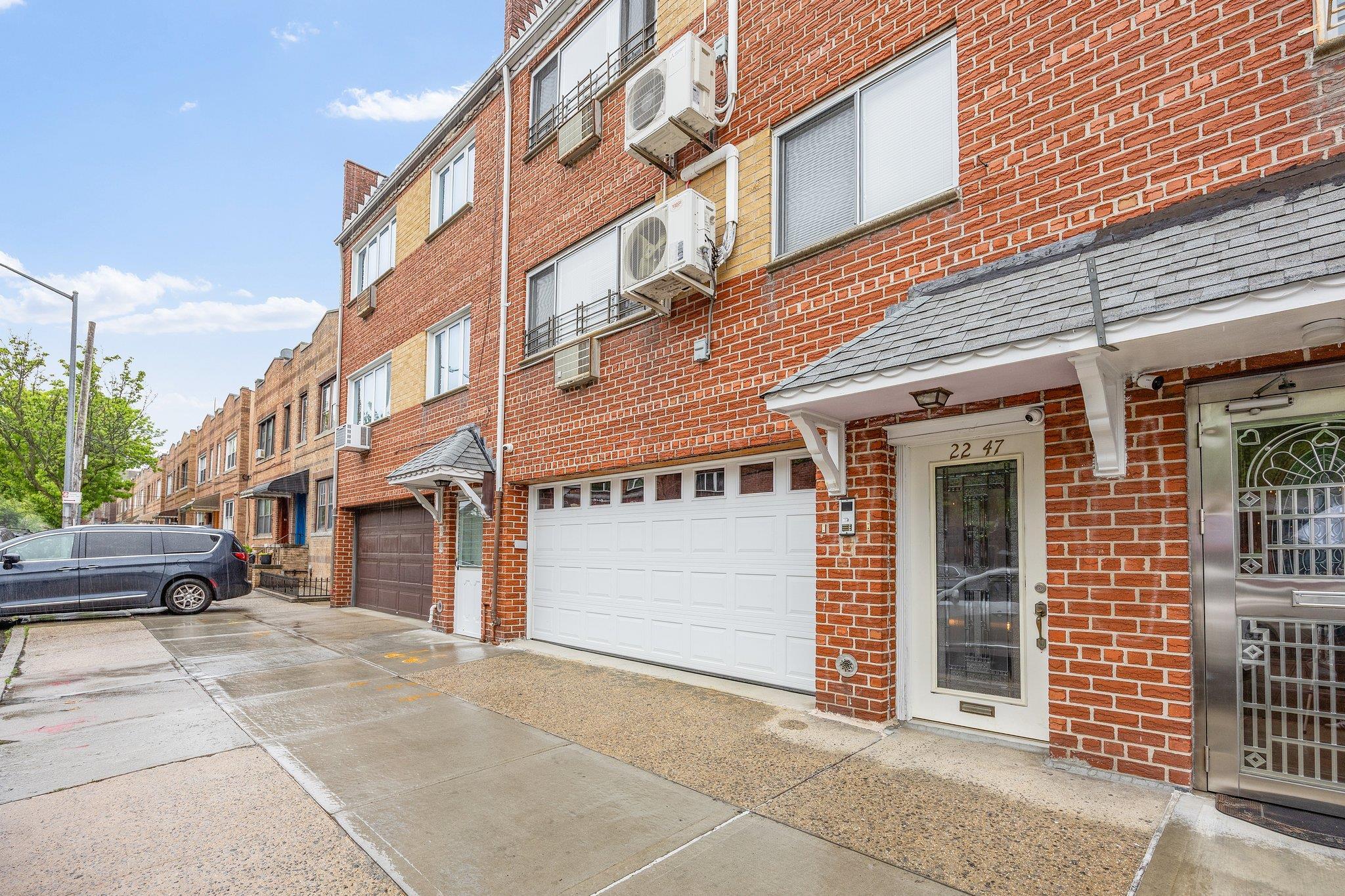 Single Family Harman  Queens, NY 11385, MLS-859575-3