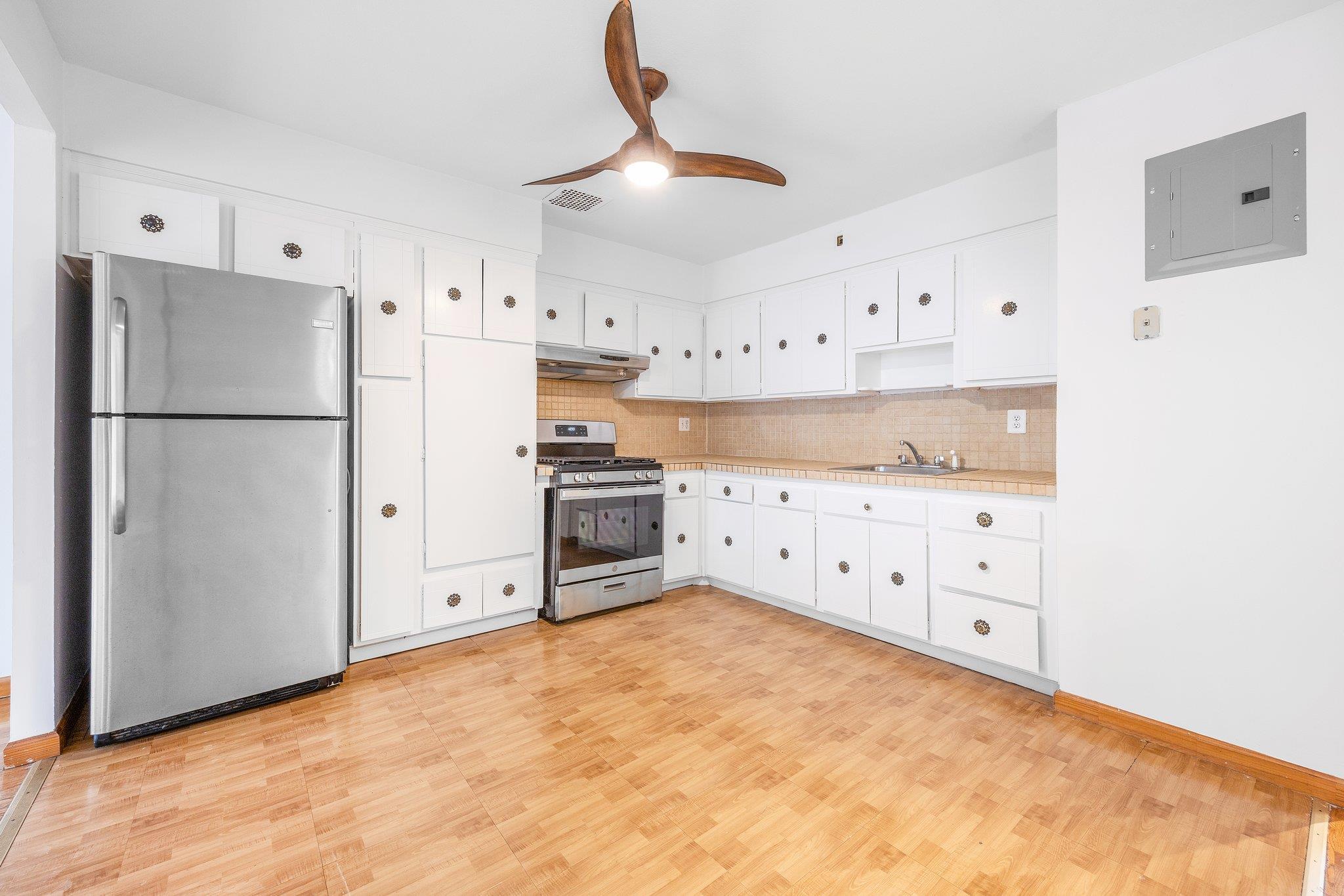 Single Family Harman  Queens, NY 11385, MLS-859575-9