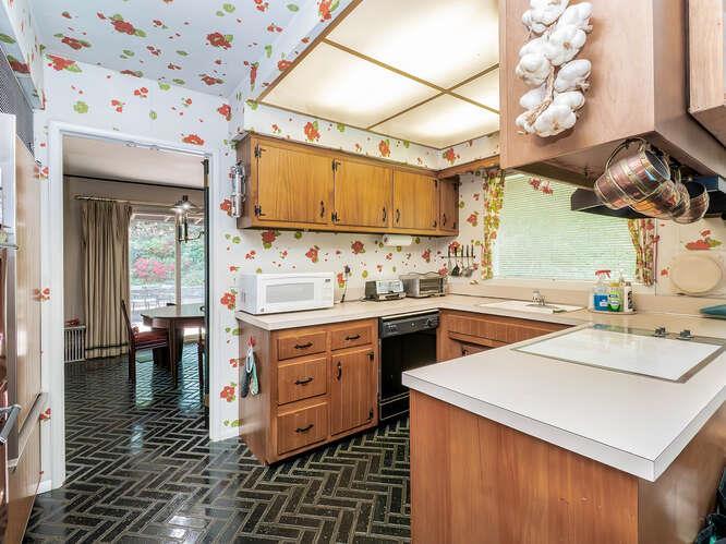 Single Family Lisa  Suffolk County, NY 11746, MLS-859580-10