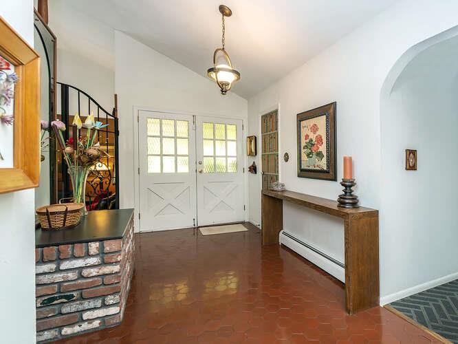Single Family Lisa  Suffolk County, NY 11746, MLS-859580-3