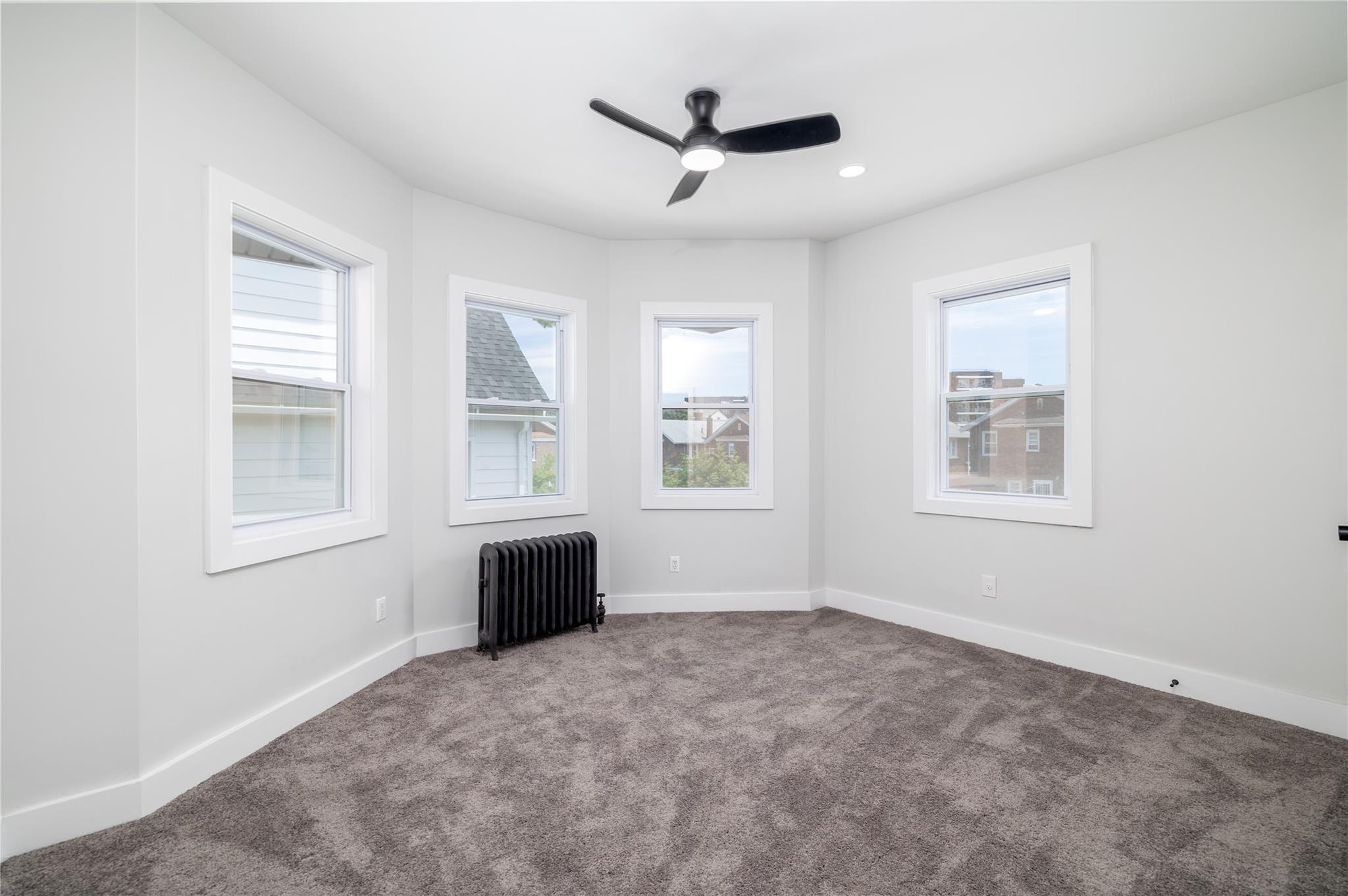Single Family Brunswick  Queens, NY 11691, MLS-859588-20