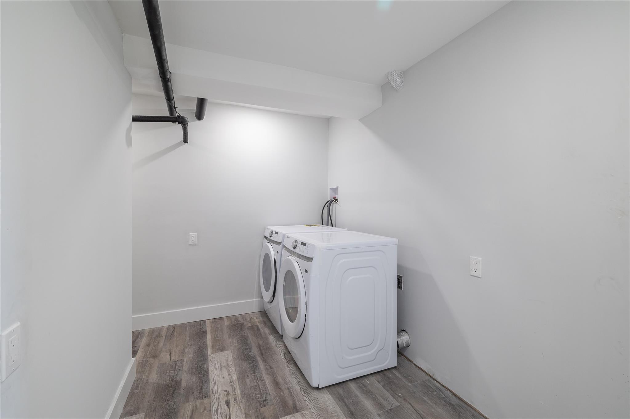 Single Family Brunswick  Queens, NY 11691, MLS-859588-29