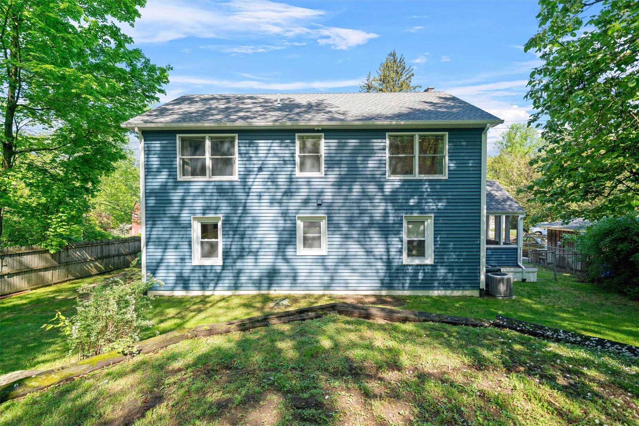 Single Family Waldron  Rockland County, NY 10974, MLS-859589-8