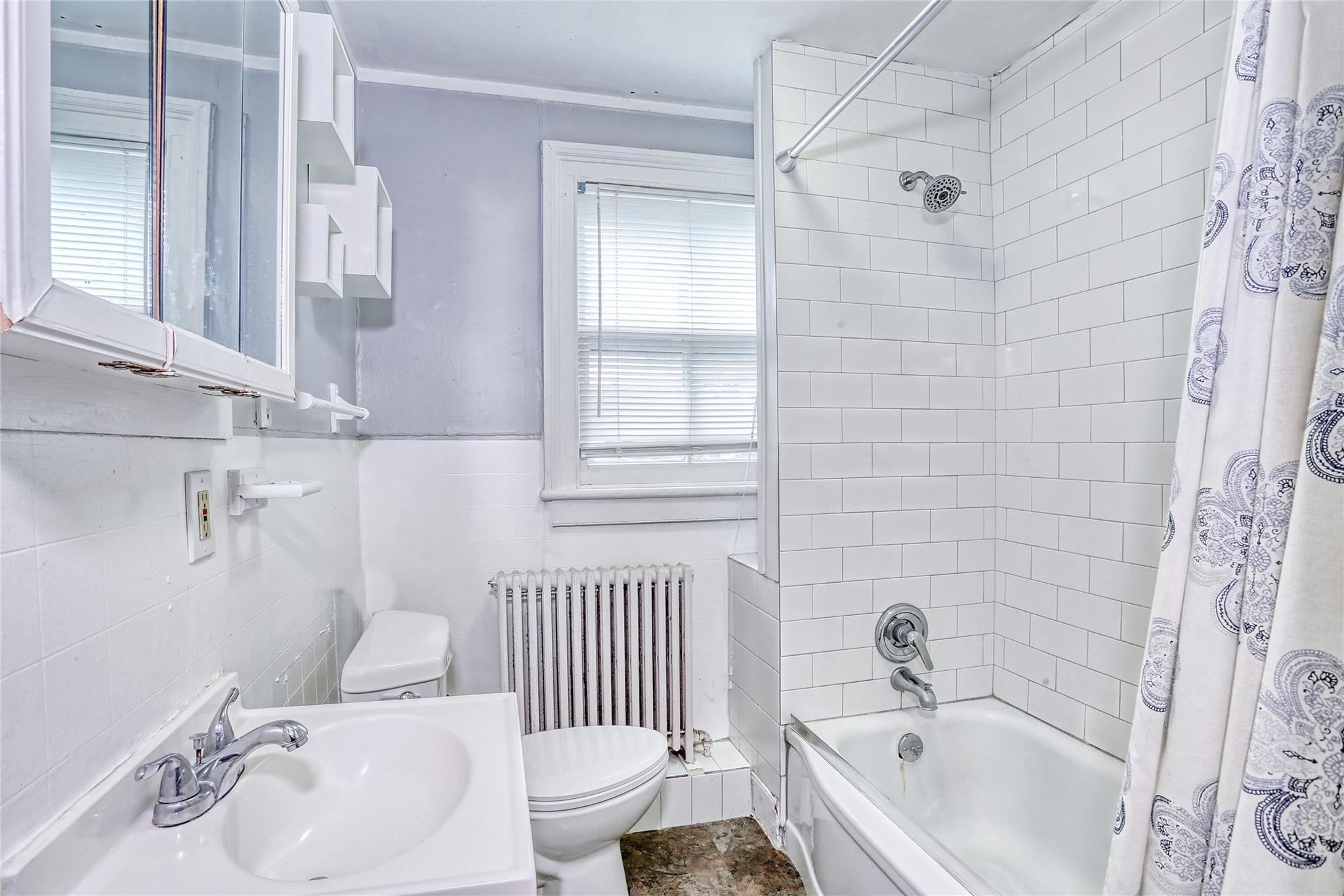 Single Family Hudson  Rockland County, NY 10980, MLS-859598-24