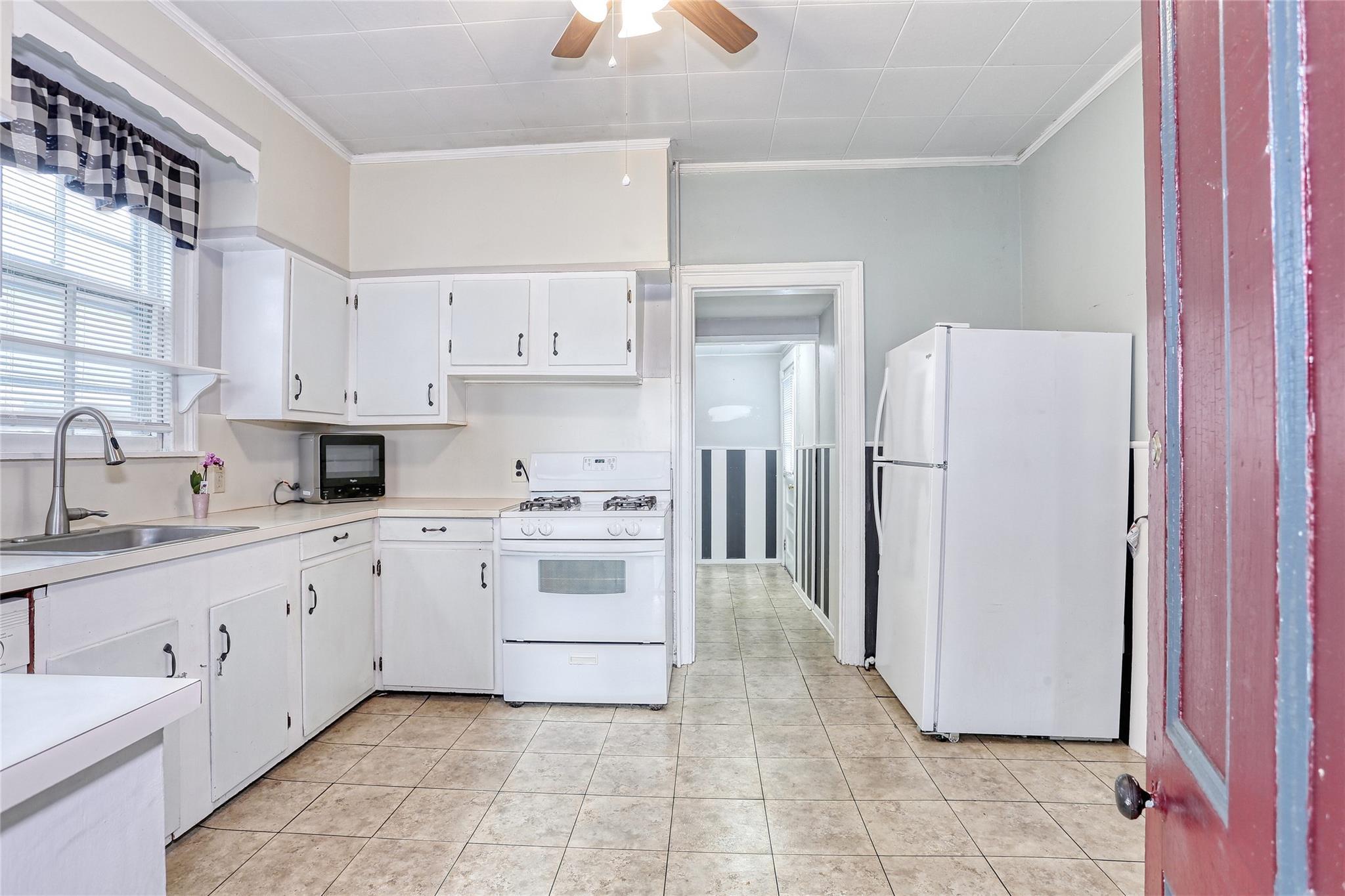 Single Family Hudson  Rockland County, NY 10980, MLS-859598-4