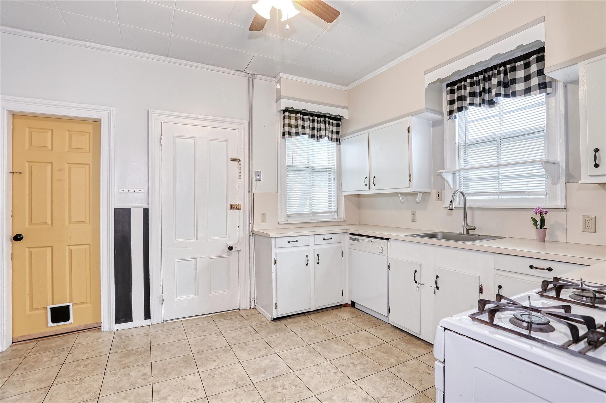 Single Family Hudson  Rockland County, NY 10980, MLS-859598-5