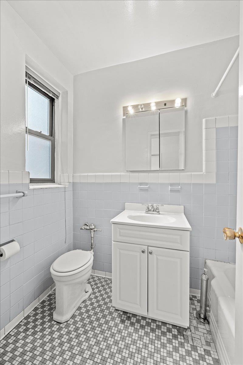 Coop Johnson  Bronx, NY 10463, MLS-859605-10