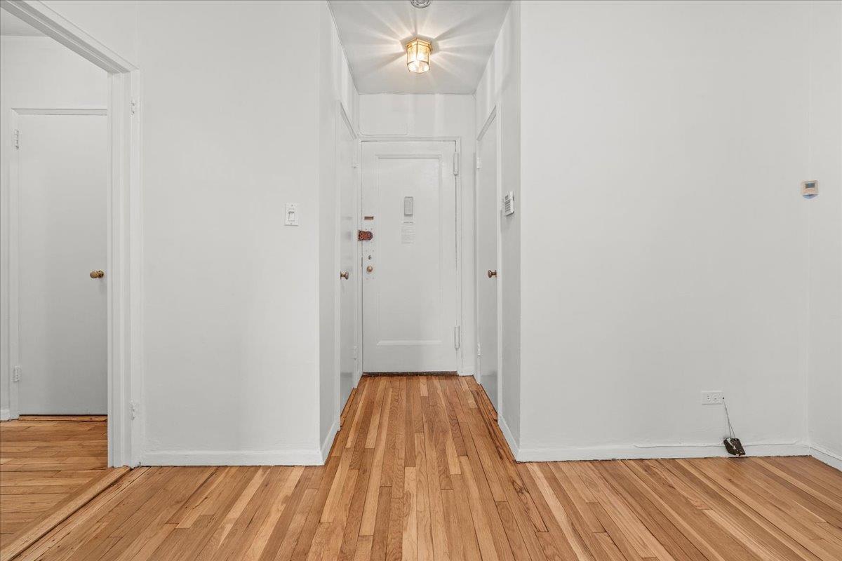 Coop Johnson  Bronx, NY 10463, MLS-859605-4