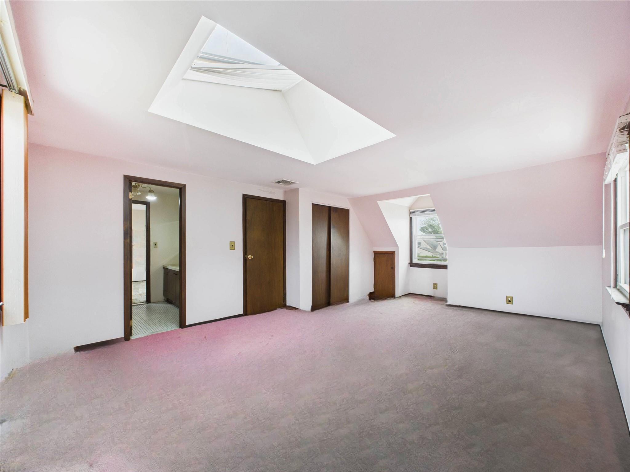 Single Family Gables  Nassau County, NY 11801, MLS-859609-10