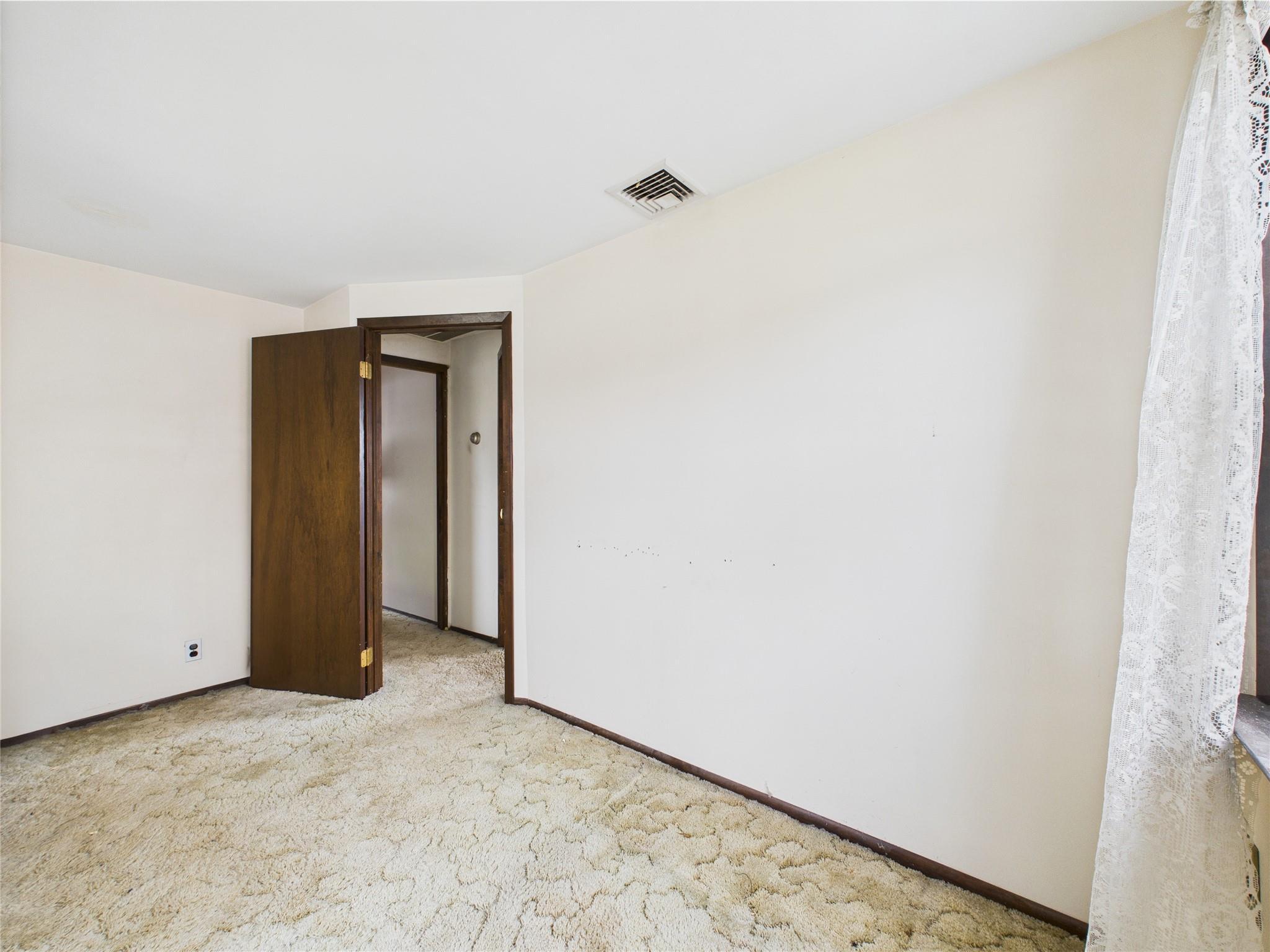 Single Family Gables  Nassau County, NY 11801, MLS-859609-16