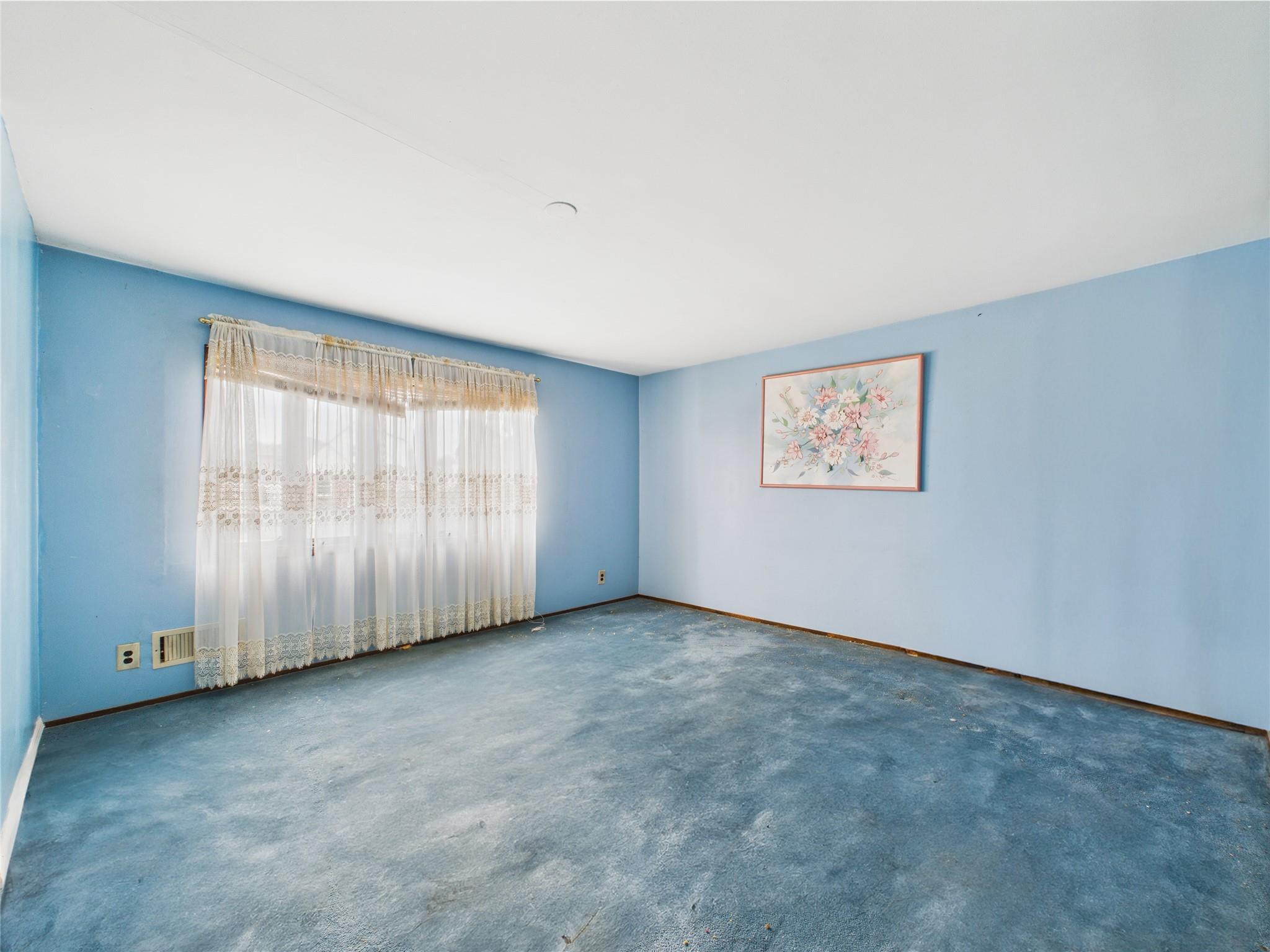 Single Family Gables  Nassau County, NY 11801, MLS-859609-5