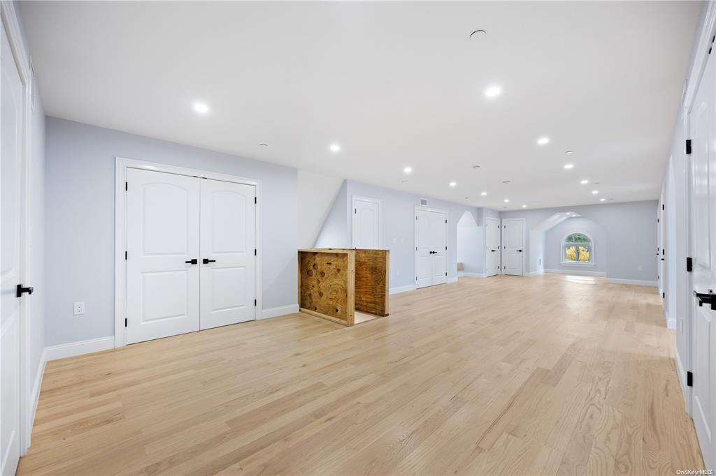 Single Family Glenwood  Queens, NY 11362, MLS-859625-23