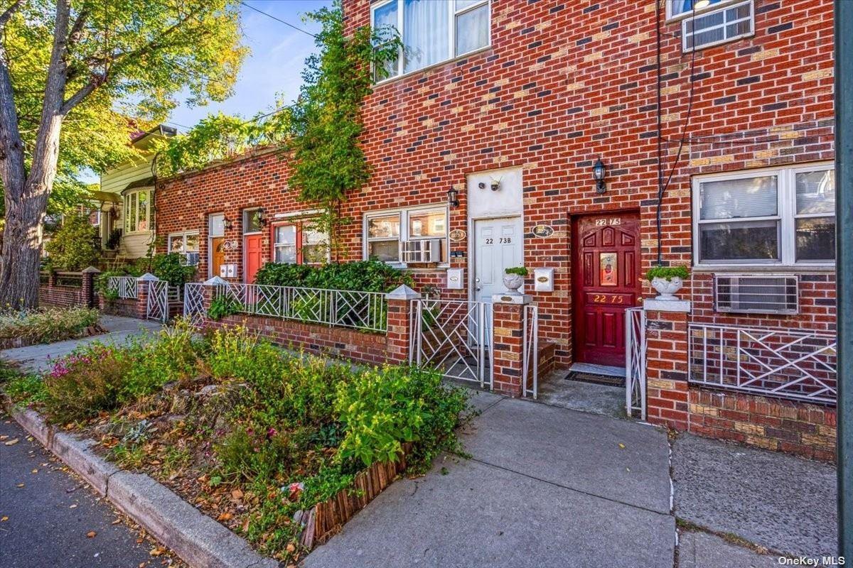Single Family 23rd  Queens, NY 11105, MLS-859642-7