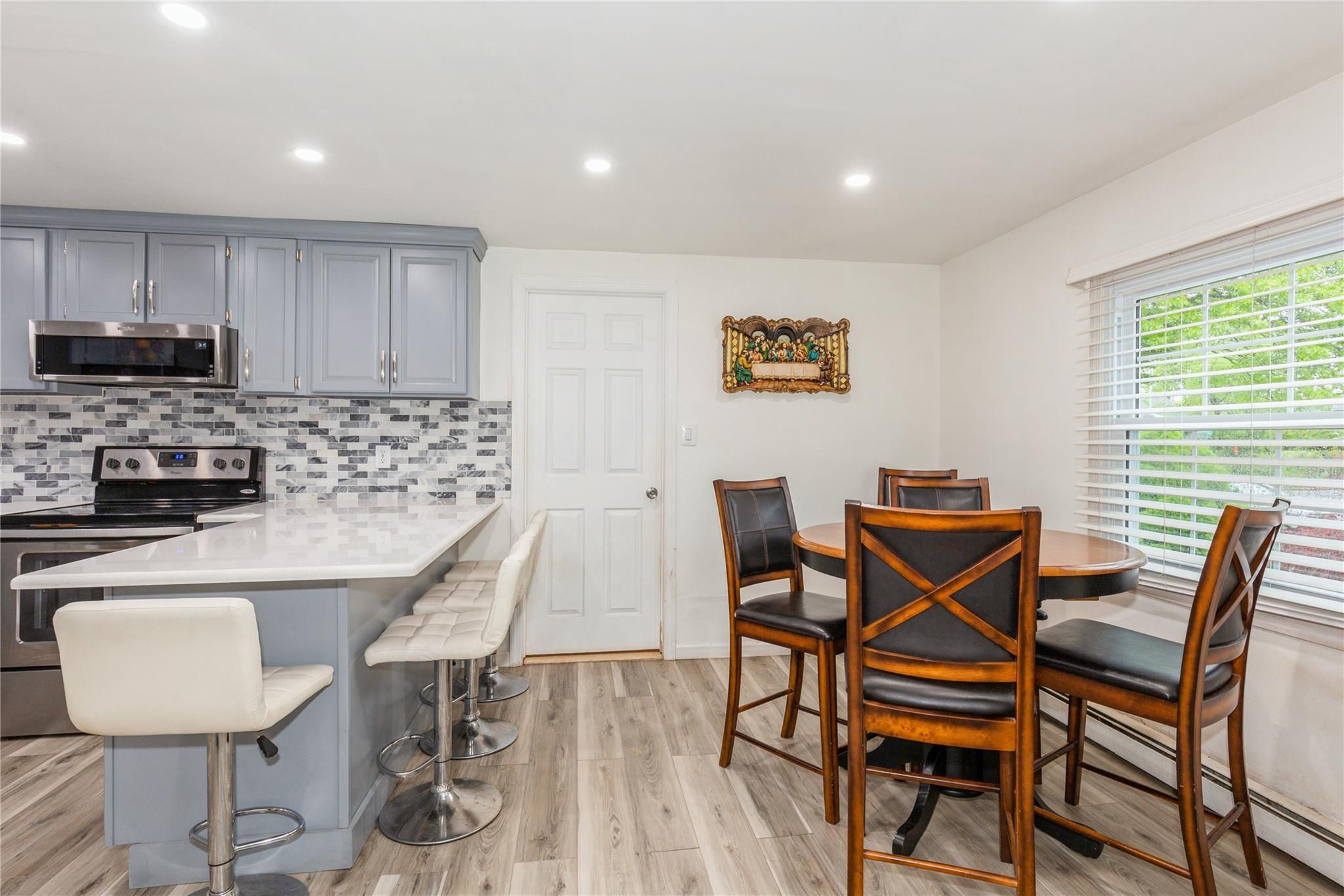 Single Family Southaven  Suffolk County, NY 11763, MLS-859655-27