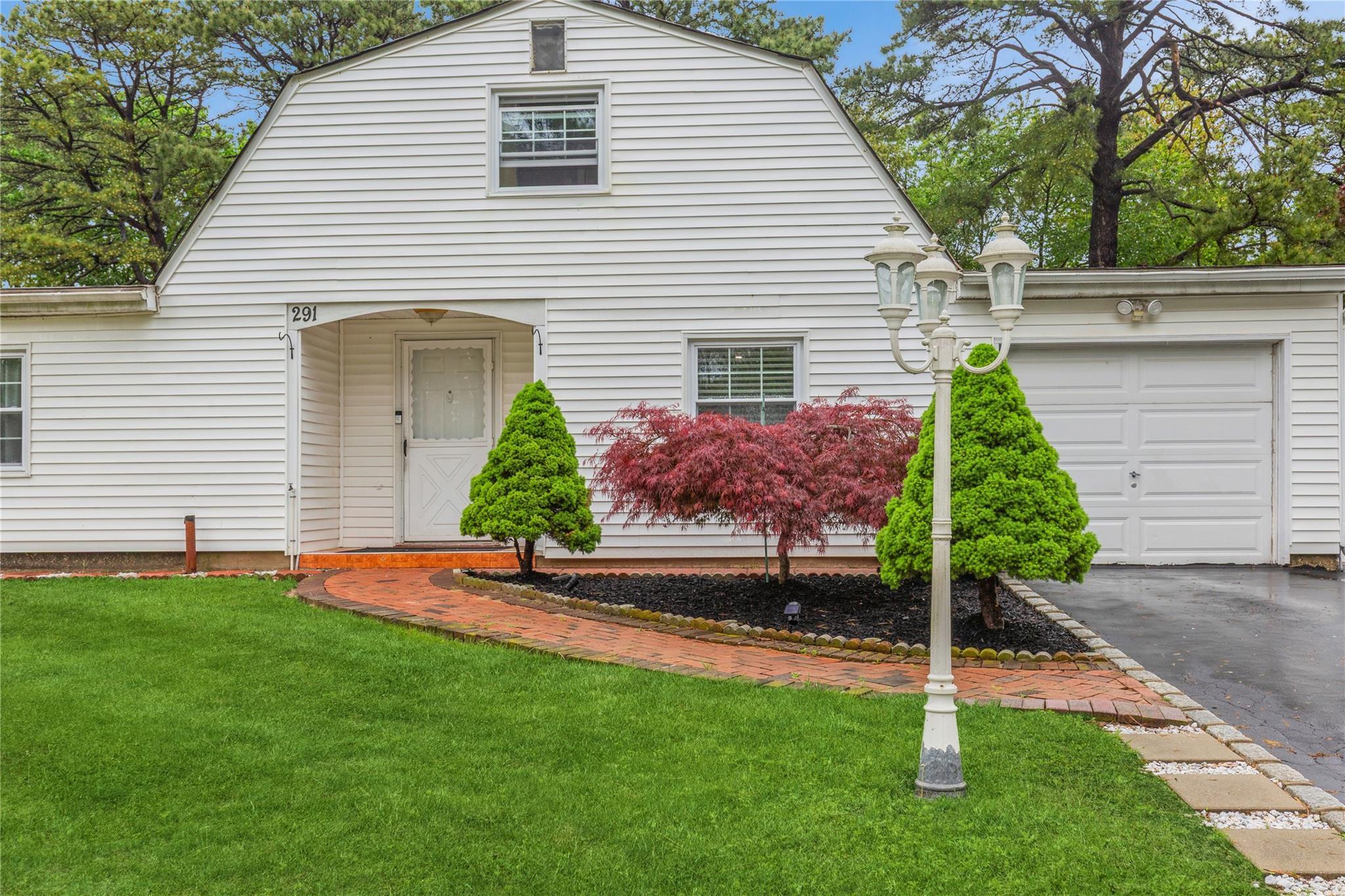 Single Family Southaven  Suffolk County, NY 11763, MLS-859655-3