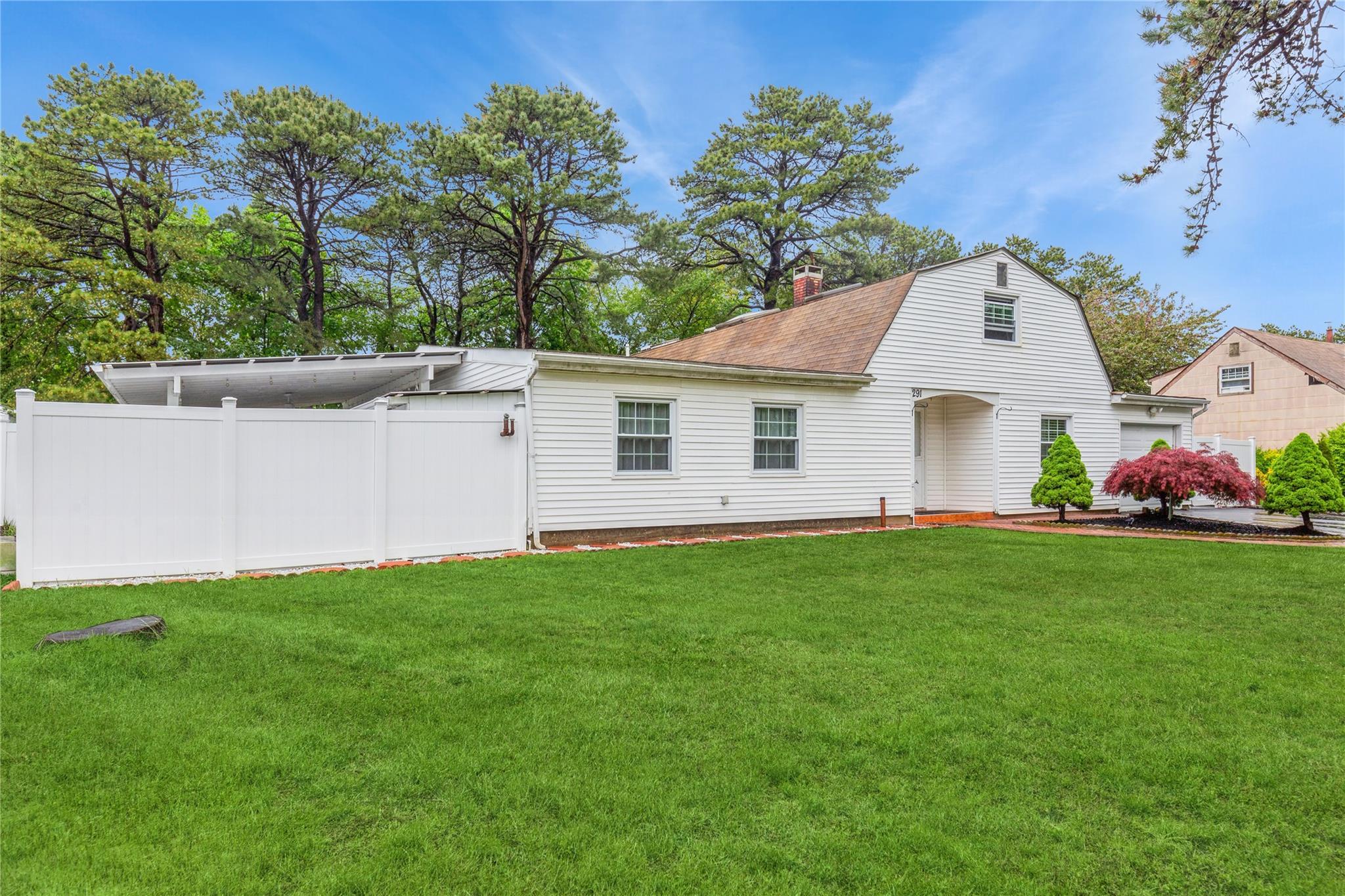 Single Family Southaven  Suffolk County, NY 11763, MLS-859655-5
