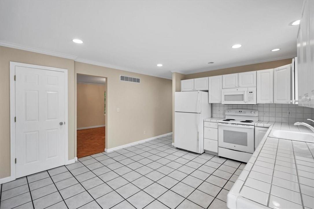 Single Family Michael  Dutchess County, NY 12590, MLS-859658-11