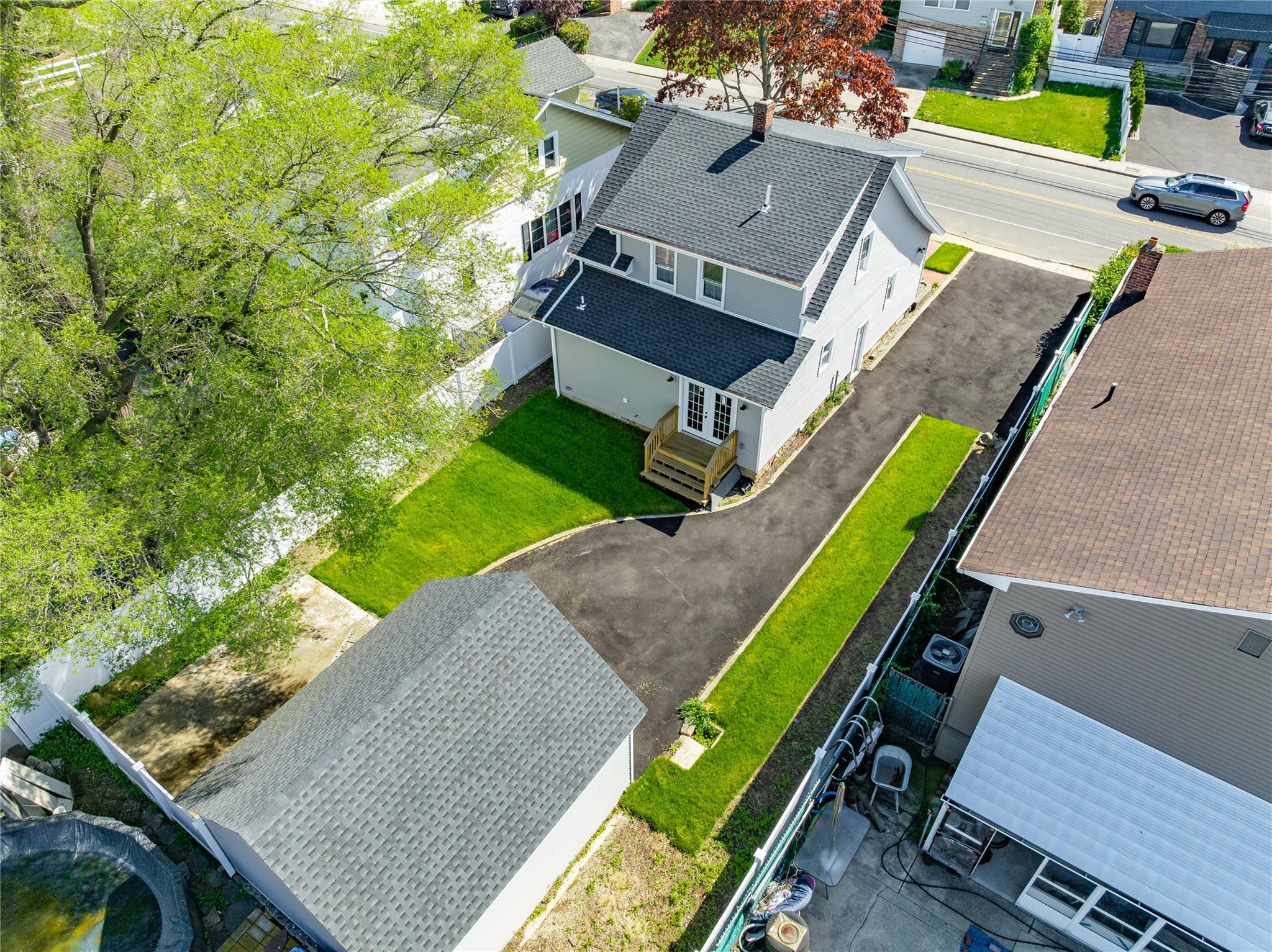 Single Family Oceanside  Nassau County, NY 11572, MLS-859660-23