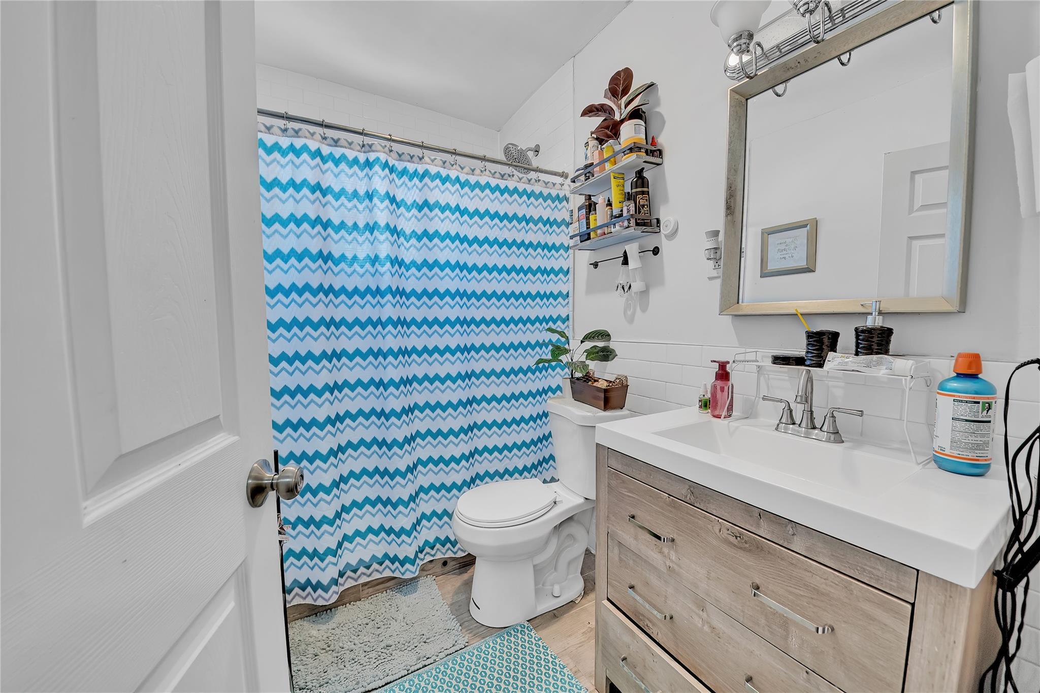 Single Family Grenada  Bronx, NY 10466, MLS-859664-5