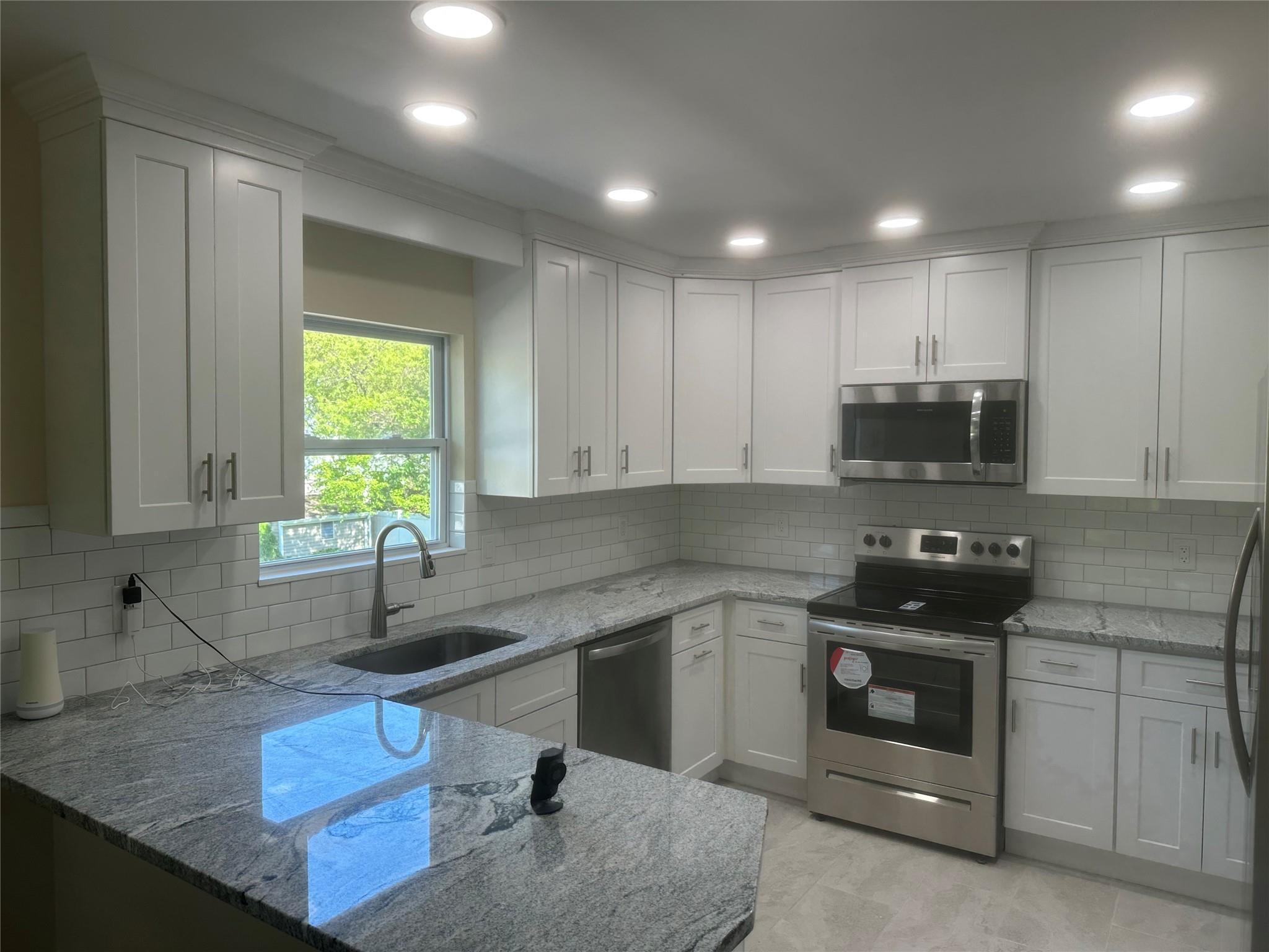 Single Family Patchogue  Suffolk County, NY 11950, MLS-859671-3