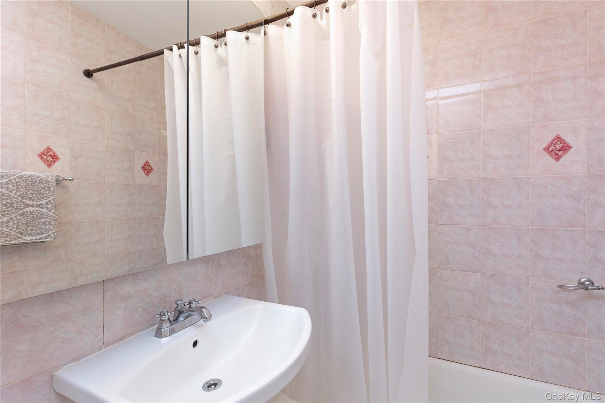 Coop Calloway  Queens, NY 11368, MLS-859689-21