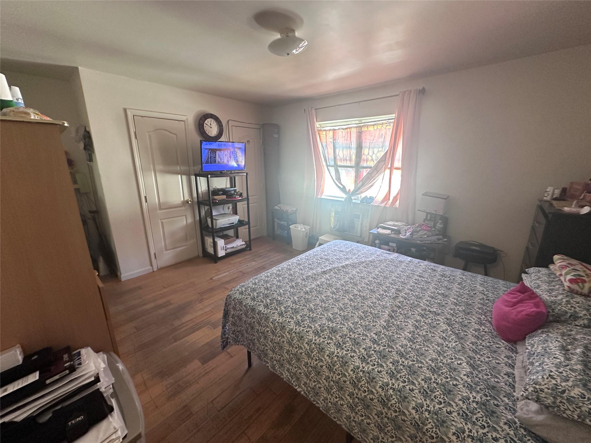Single Family Arnow  Bronx, NY 10469, MLS-859692-10