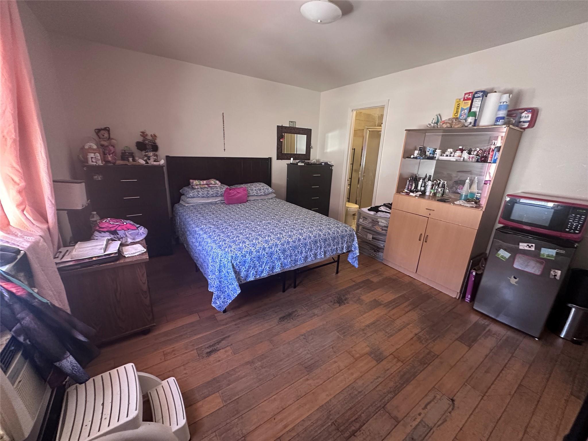 Single Family Arnow  Bronx, NY 10469, MLS-859692-11