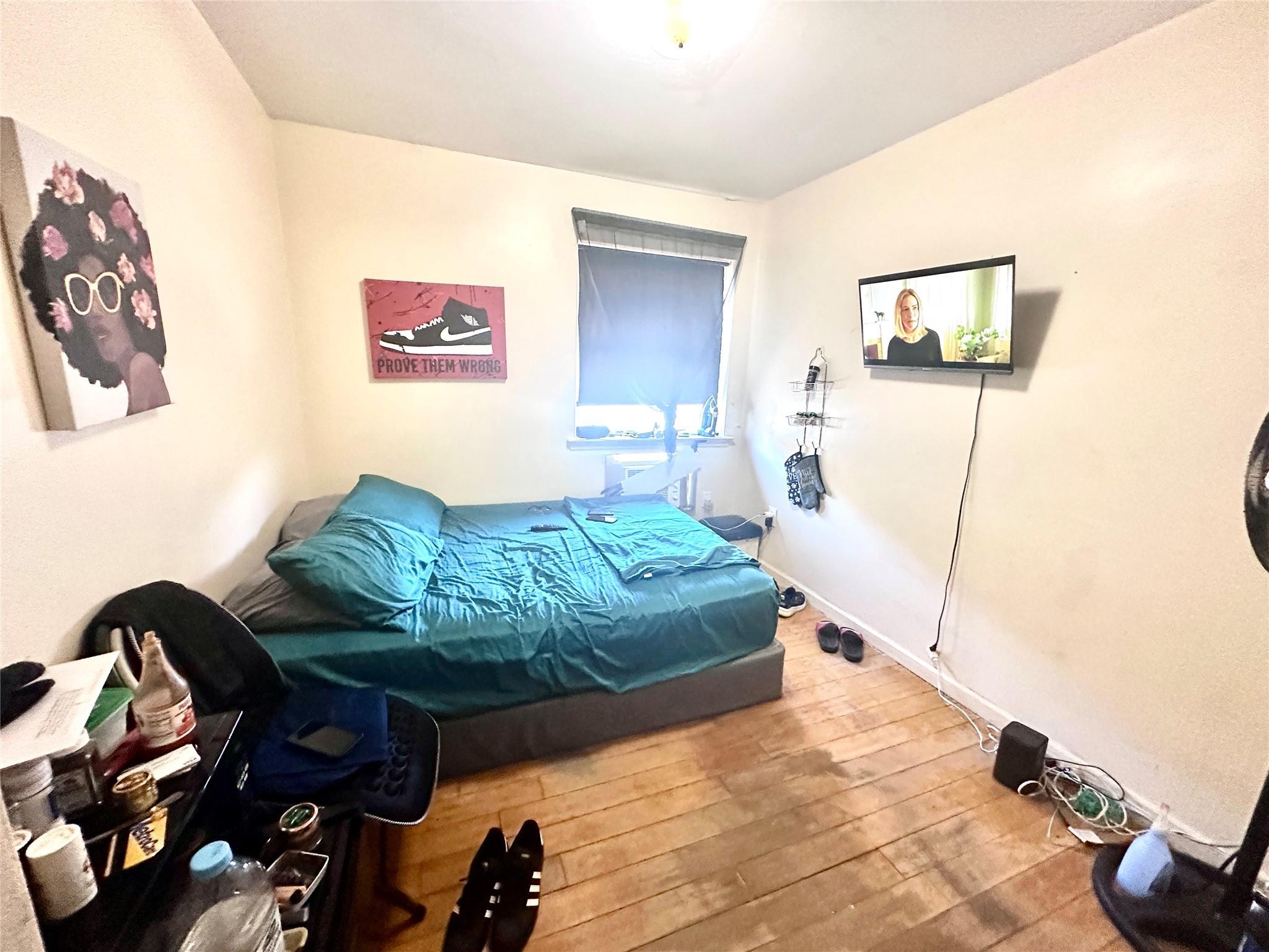 Single Family Arnow  Bronx, NY 10469, MLS-859692-3
