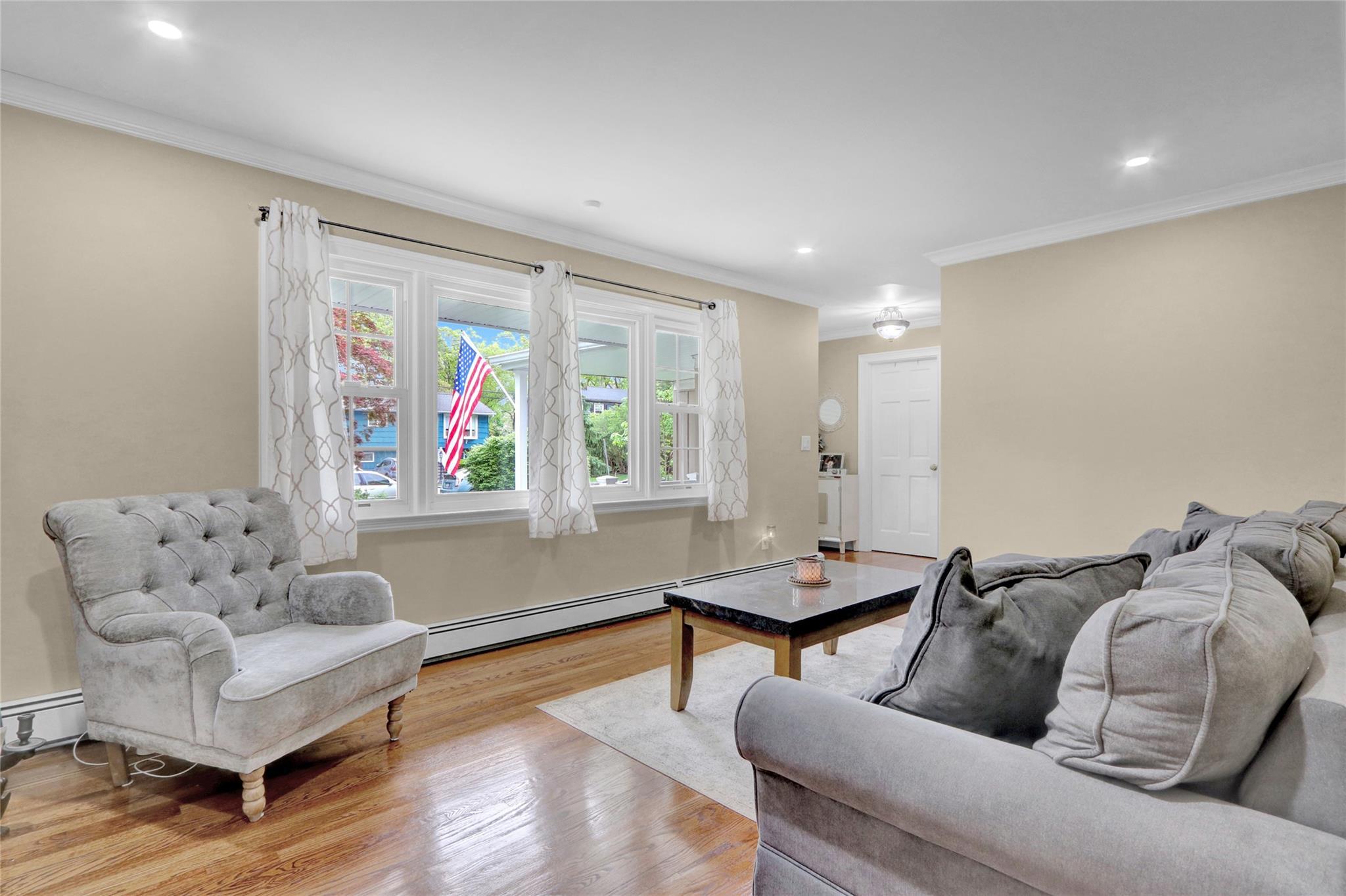 Single Family Balaton  Suffolk County, NY 11779, MLS-859694-8
