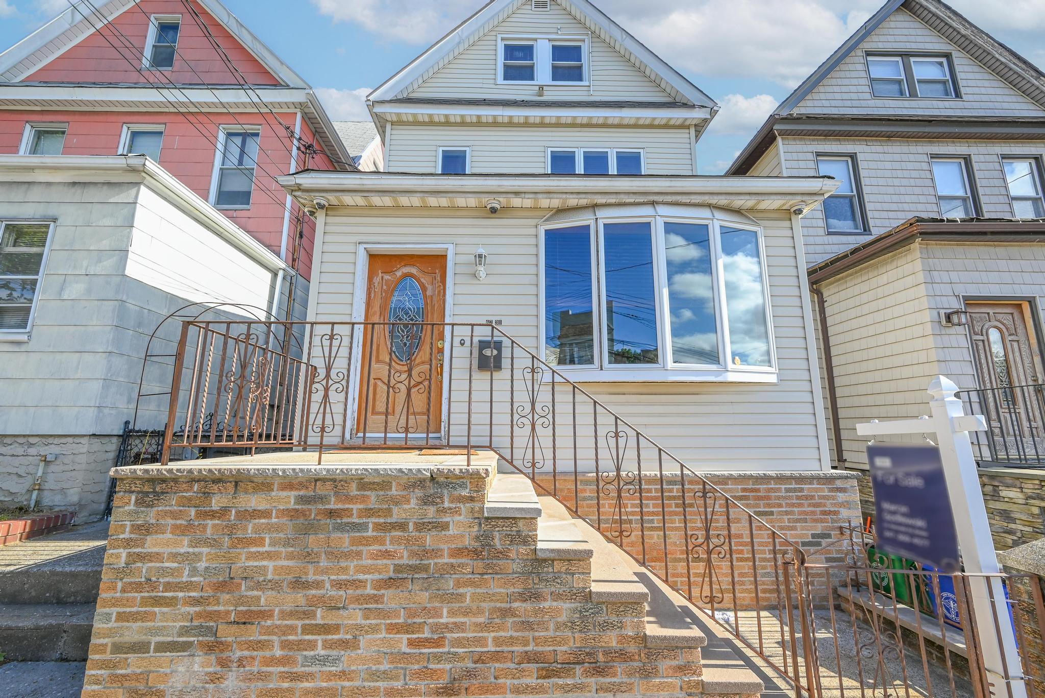 Single Family 52nd  Queens, NY 11378, MLS-859700-2