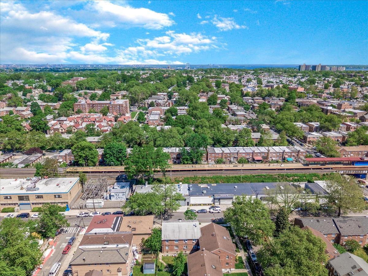Single Family Station  Queens, NY 11358, MLS-859703-28