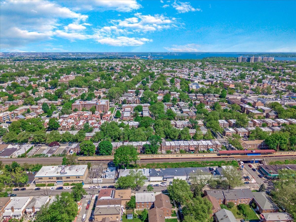 Single Family Station  Queens, NY 11358, MLS-859703-29
