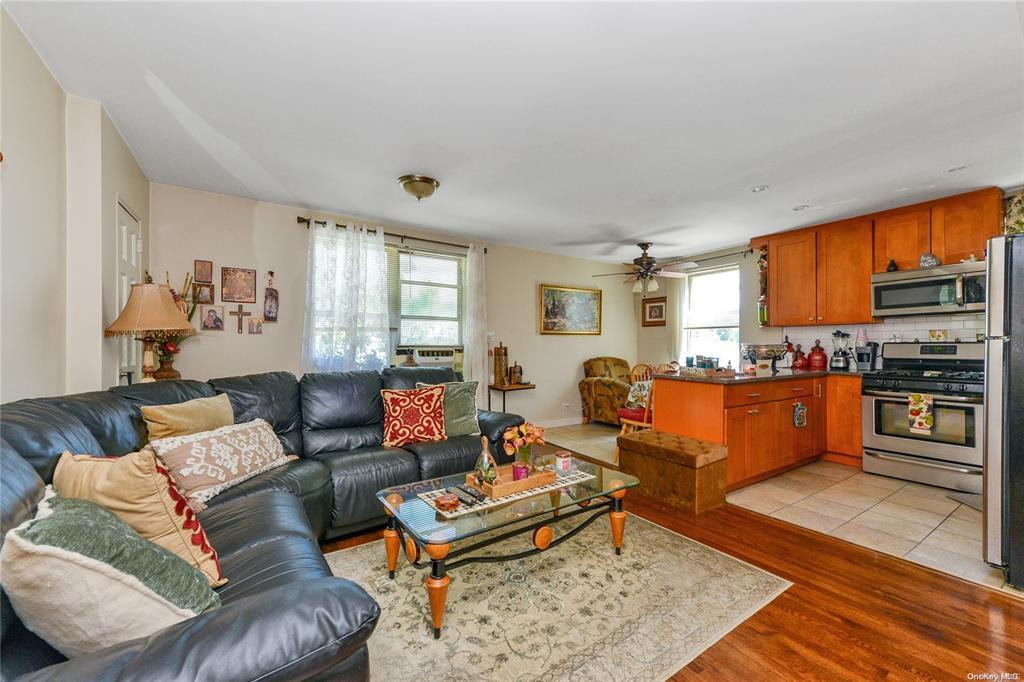 Single Family Station  Queens, NY 11358, MLS-859703-4