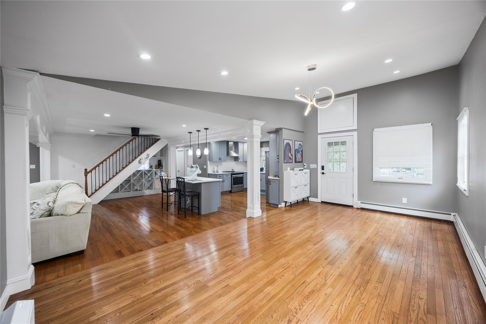 Single Family Pewter  Nassau County, NY 11801, MLS-859706-5