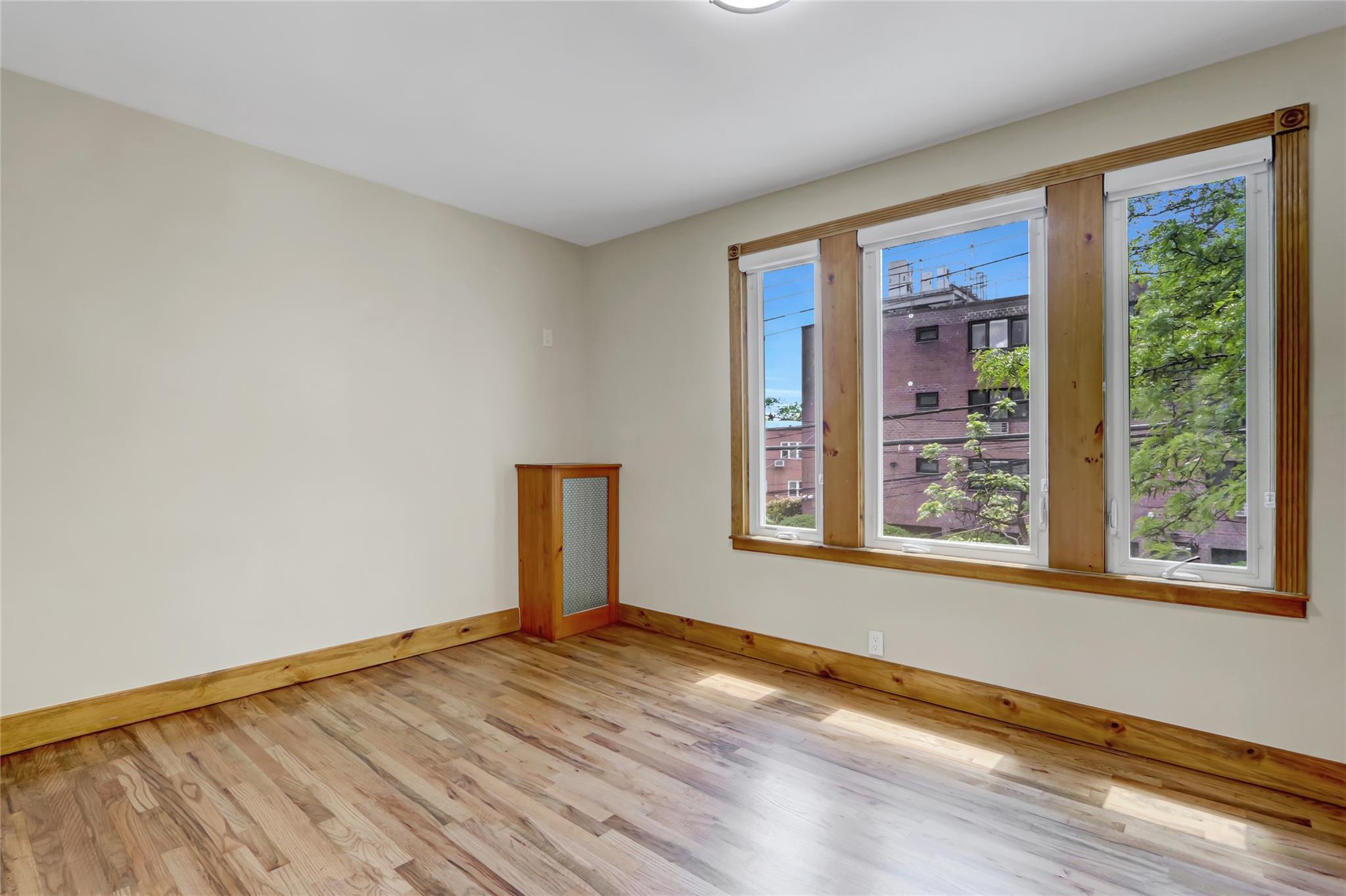 Single Family 59th Queens, NY 11378, MLS-859710-11