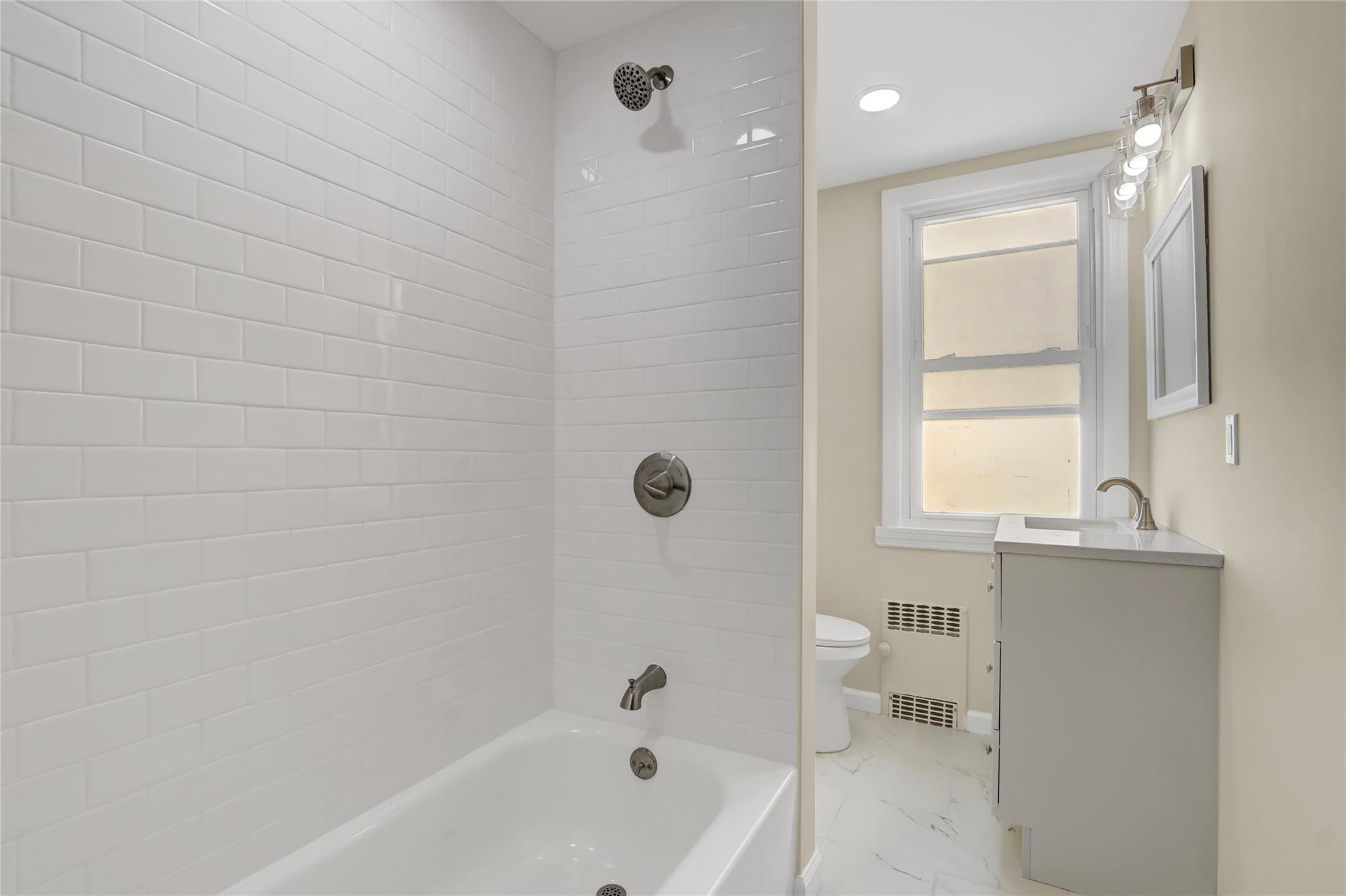 Single Family 59th Queens, NY 11378, MLS-859710-15