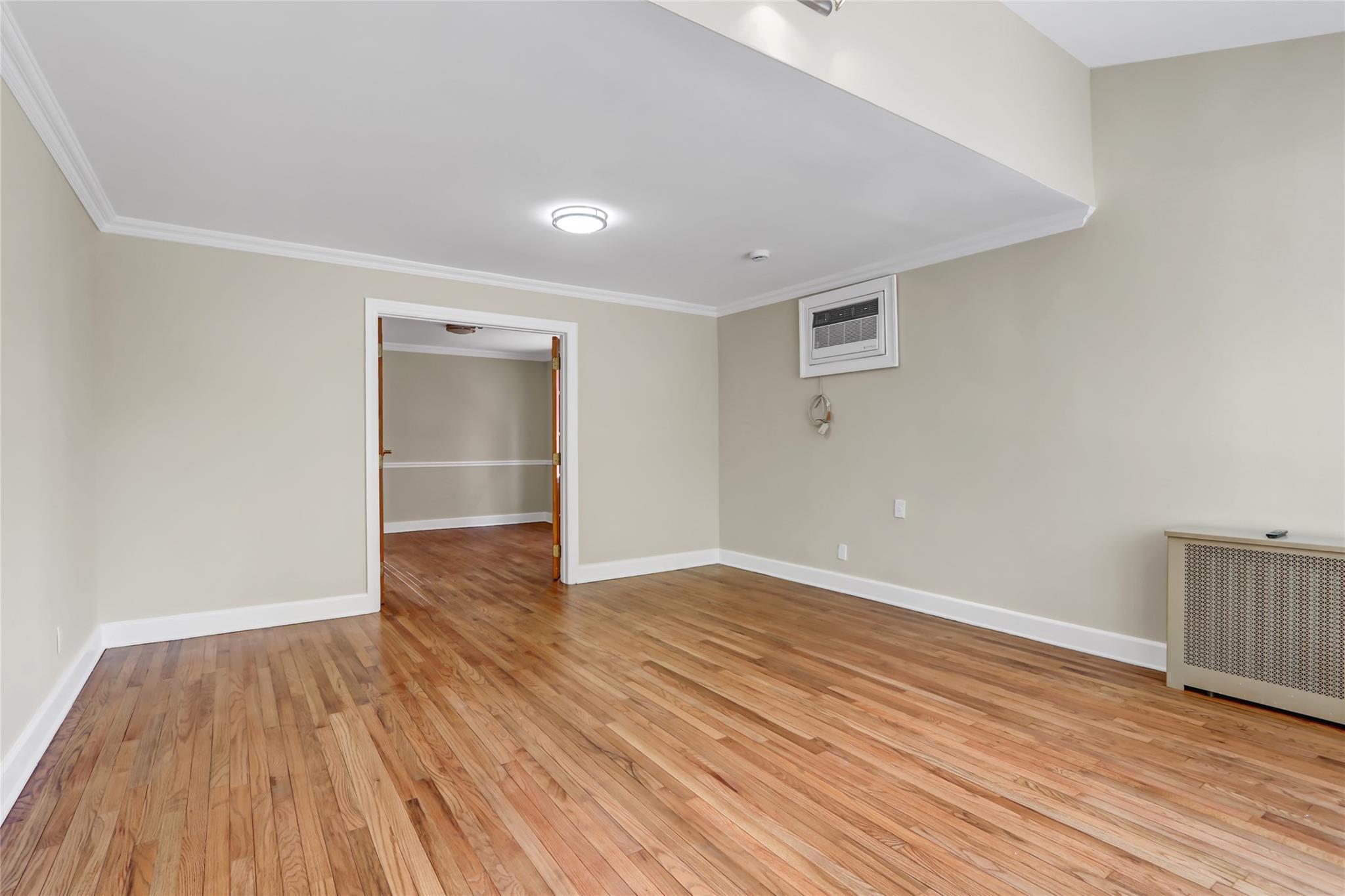 Single Family 59th Queens, NY 11378, MLS-859710-3