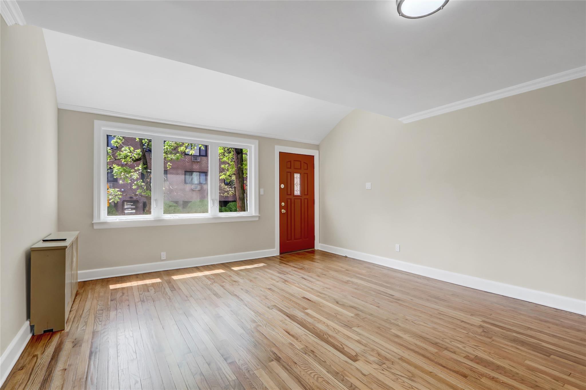 Single Family 59th Queens, NY 11378, MLS-859710-4