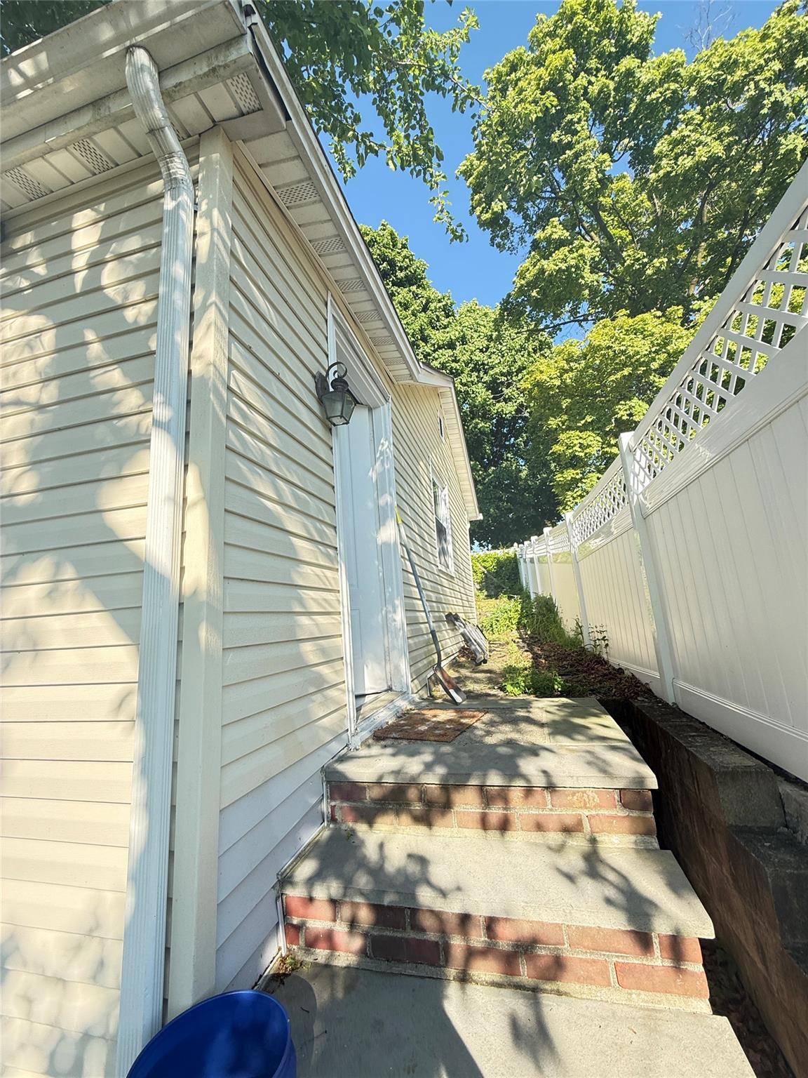 Single Family New  Westchester County, NY 10704, MLS-859712-25